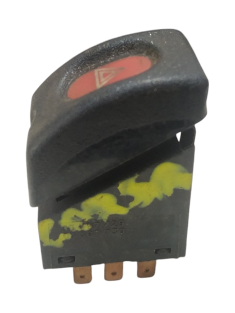 Botão Alerta Pisca Painel Gm Classic Corsa 2000 93285543 - Imagem 2