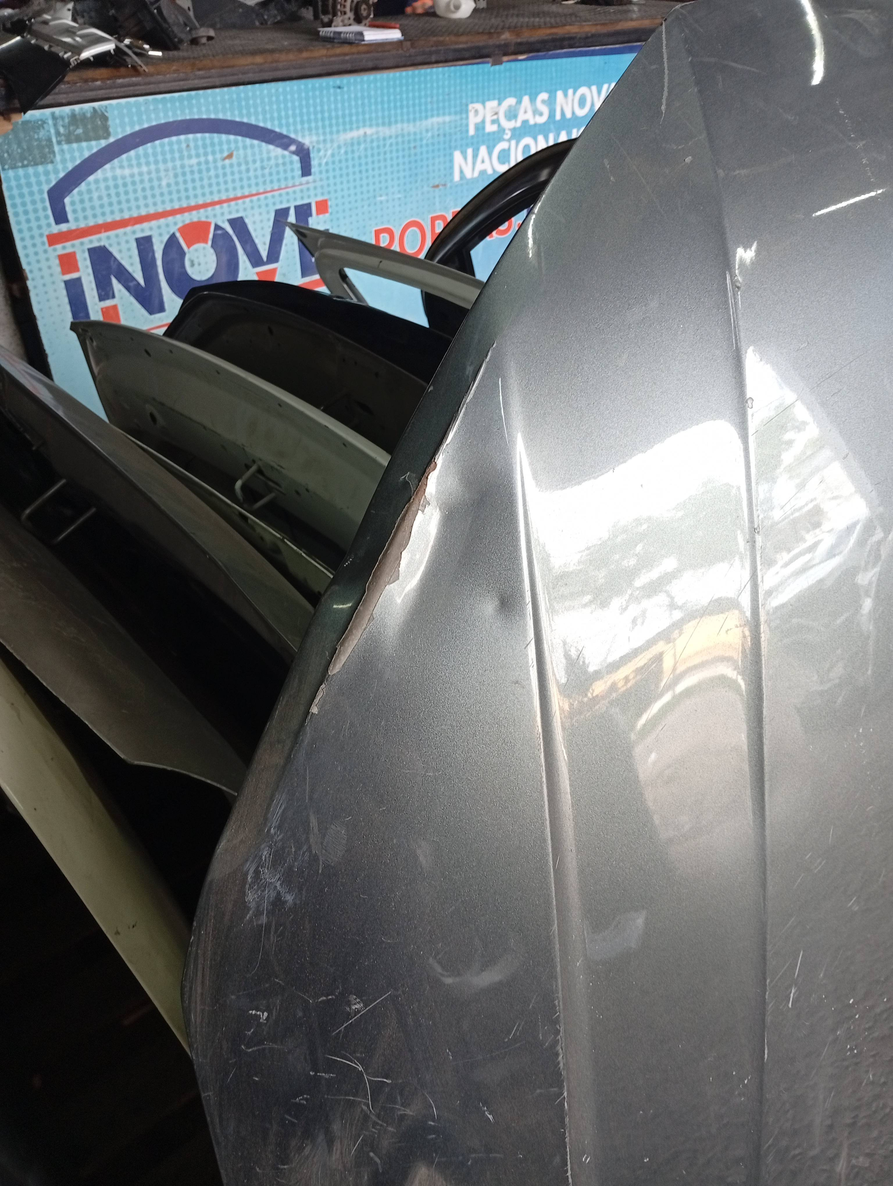 Capô Audi A4 2018 - Imagem 4