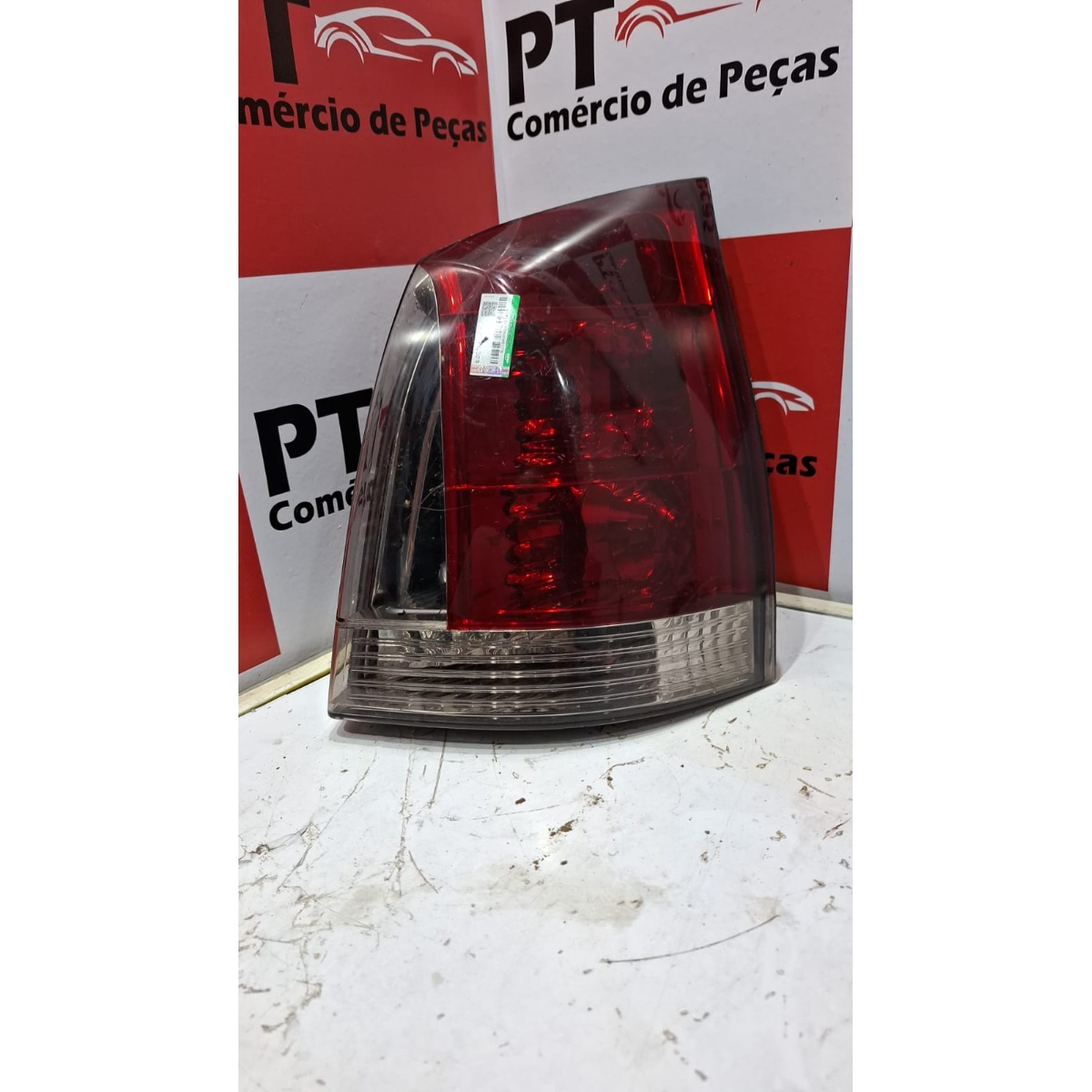 Lanterna Direita Fiat Pálio Pitbull 2008 A 2016 - Imagem 1
