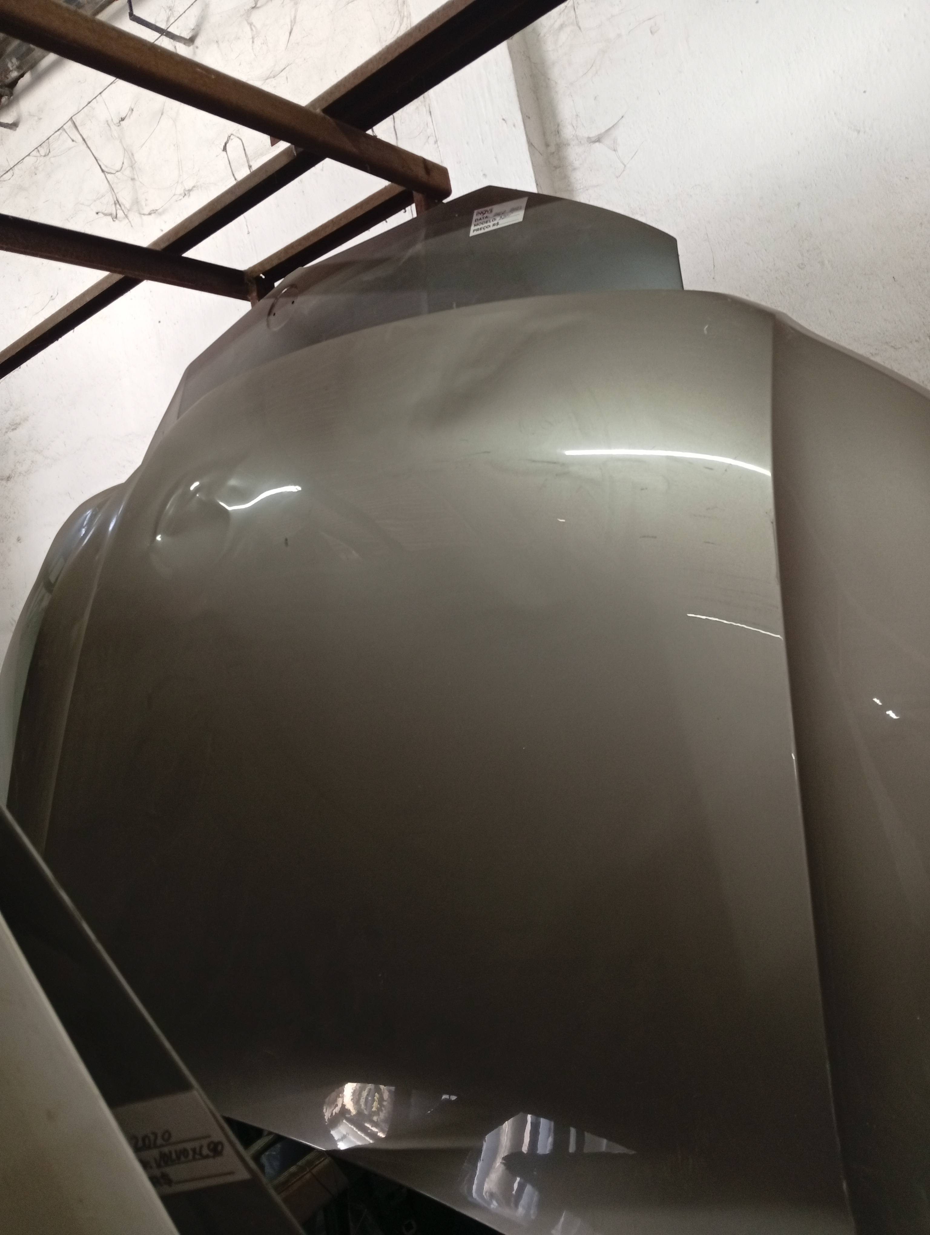 Capô Volvo XC40 2018