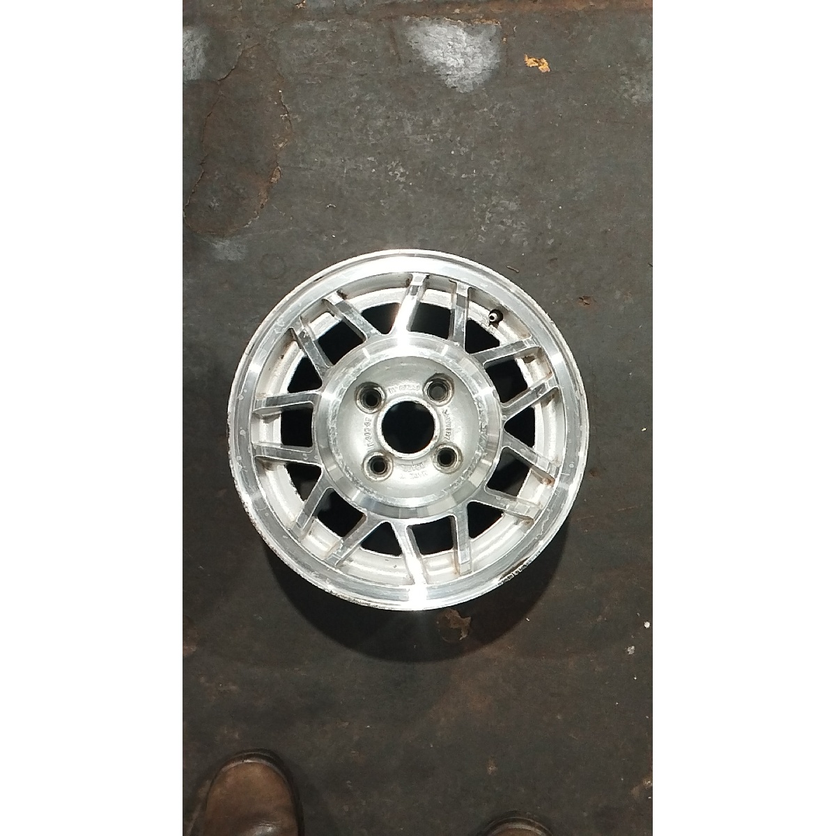 Roda De Liga Aro 14 Vw Passat Unidade