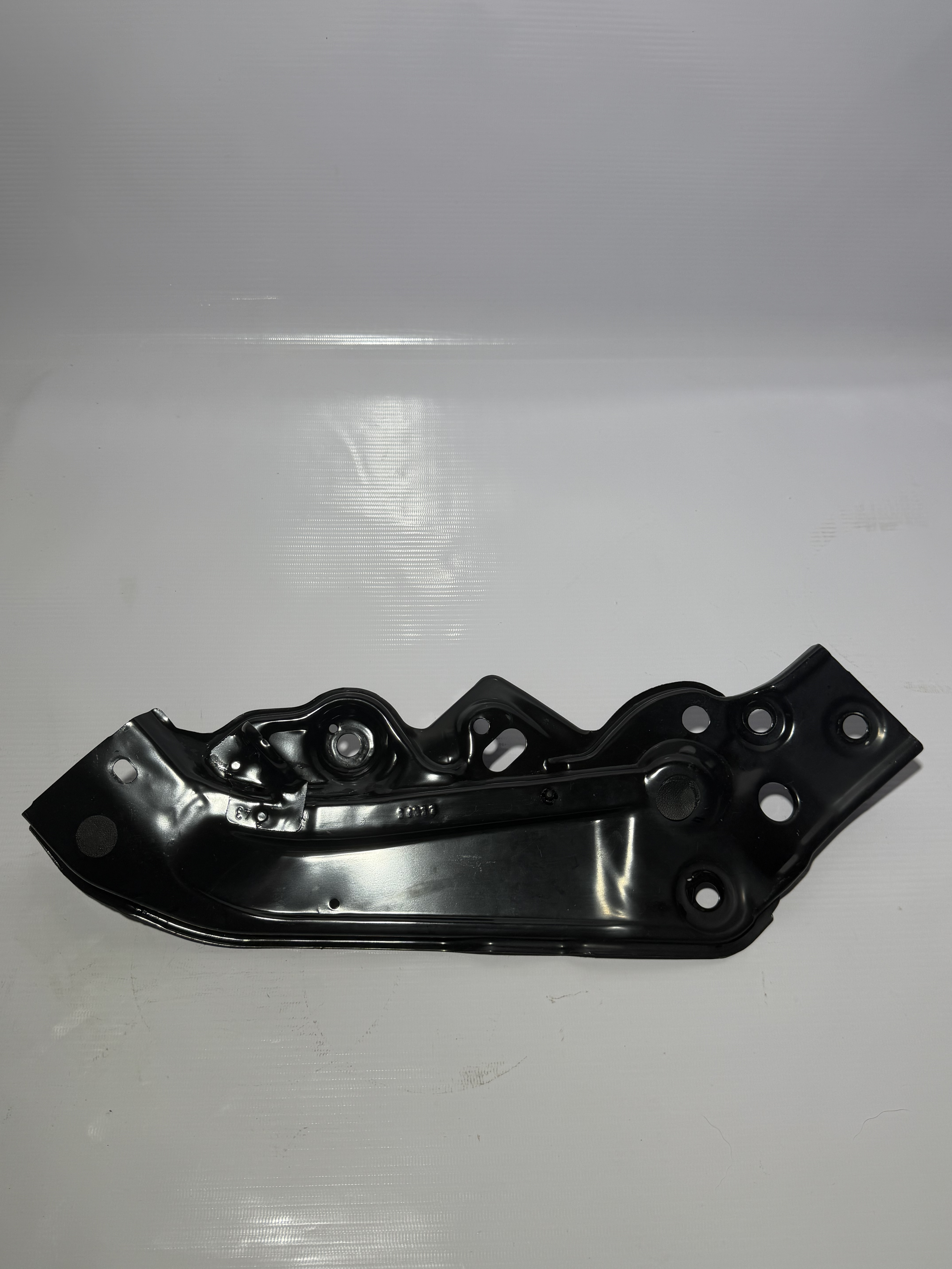 Suporte Farol Lado Esquerdo VW 805931b - Imagem 1