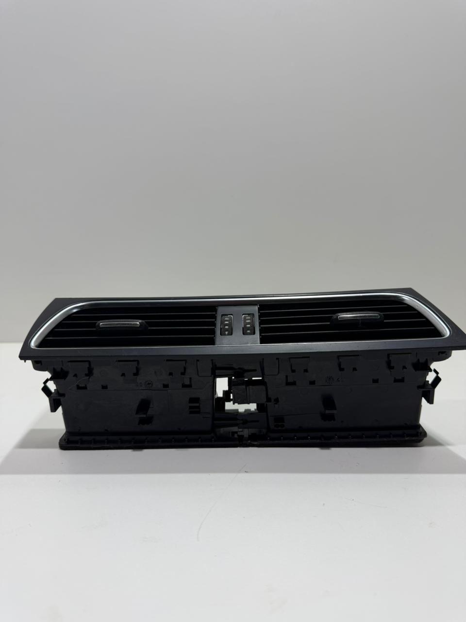 Difusor Saída De Ar Central Audi A4 Avant 2010 8T1820951B - Imagem 5