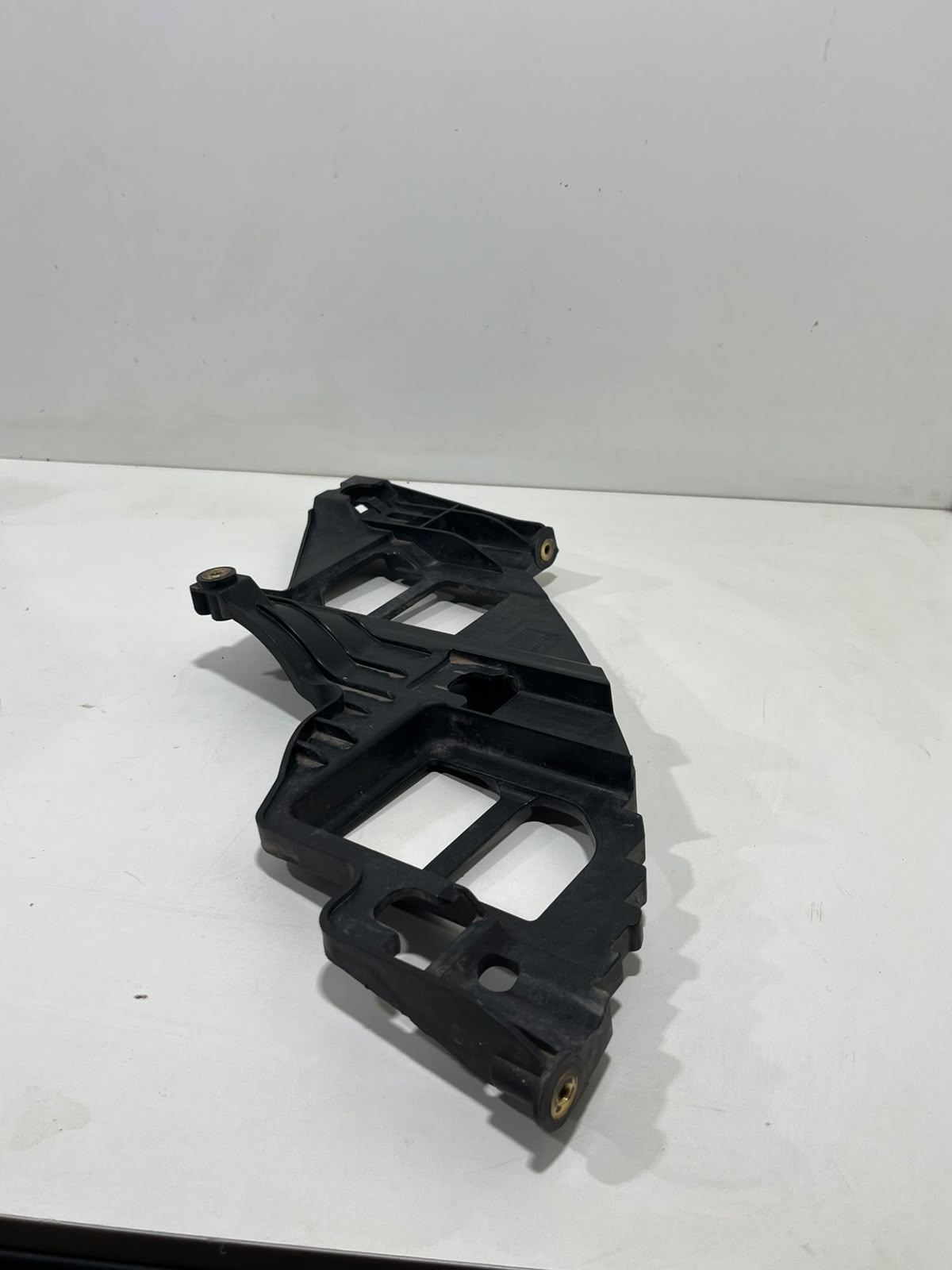Guia Parachoque Diant Esq Jetta Variant 10/13 5K0807227A - Imagem 2