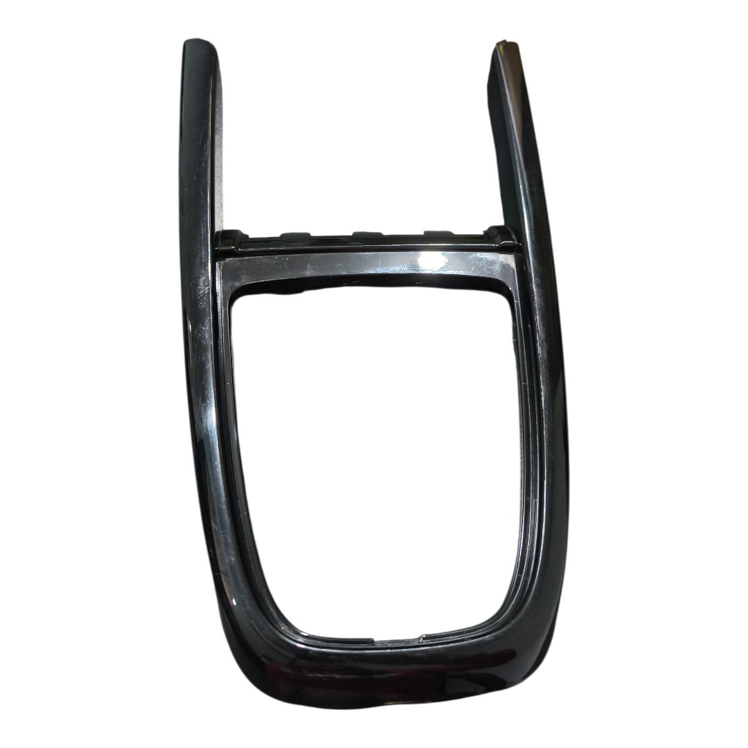 Moldura Trambulador câmbio Chevrolet Onix 2017/2019 Original - Imagem 4