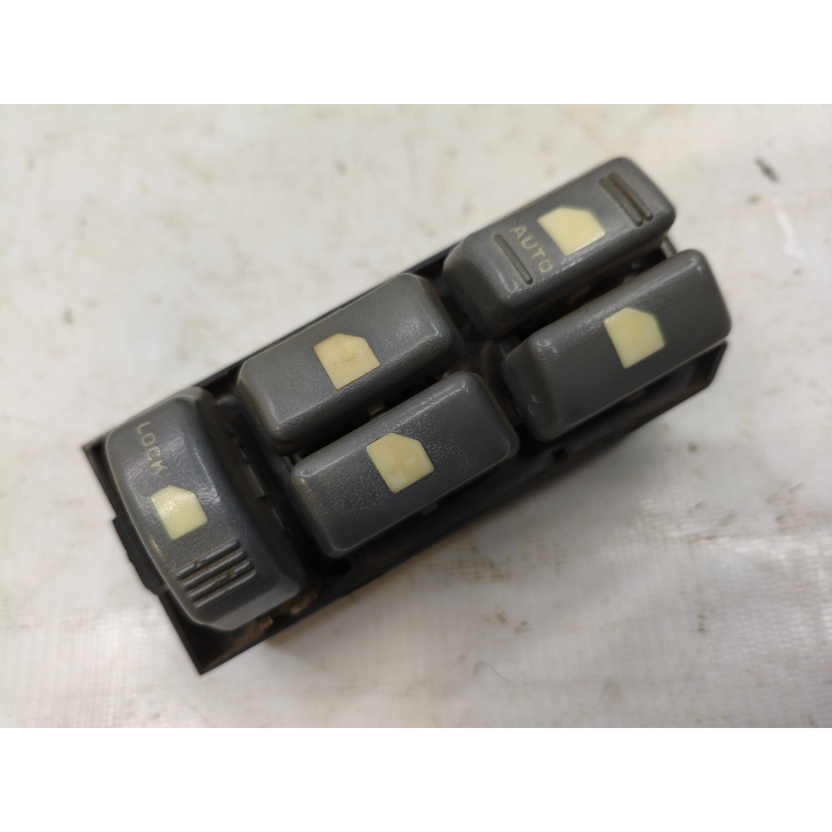 Botao Vidro S10 Blazer 95/00 Motorista Original J12M-8013 - Imagem 9