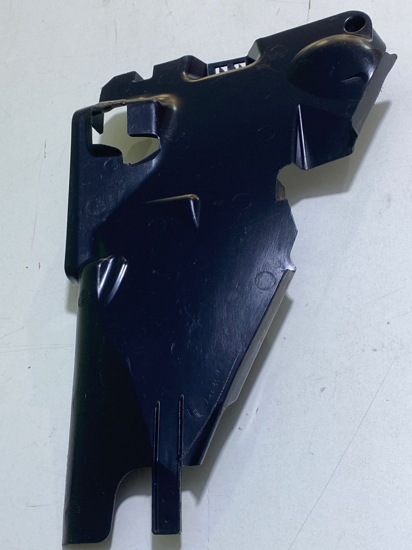 Defletor Radiador Master 2.3 2014 A 2022 Original - Imagem 1