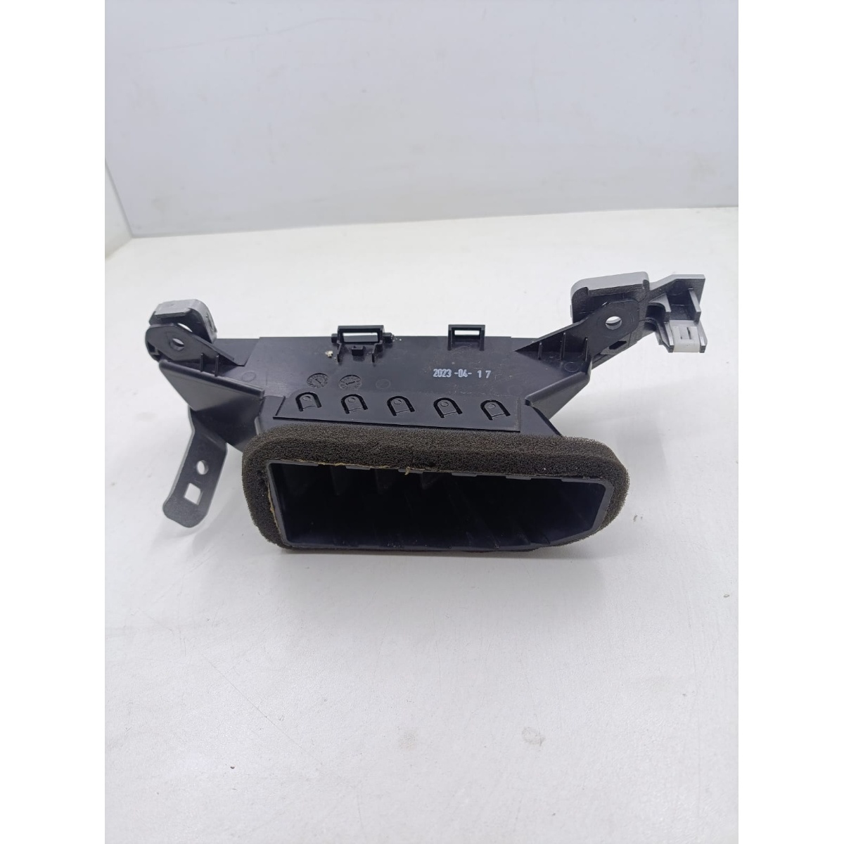 Difusor Ar Painel Direito Onix Tracker Original Gm 26240860 - Imagem 4