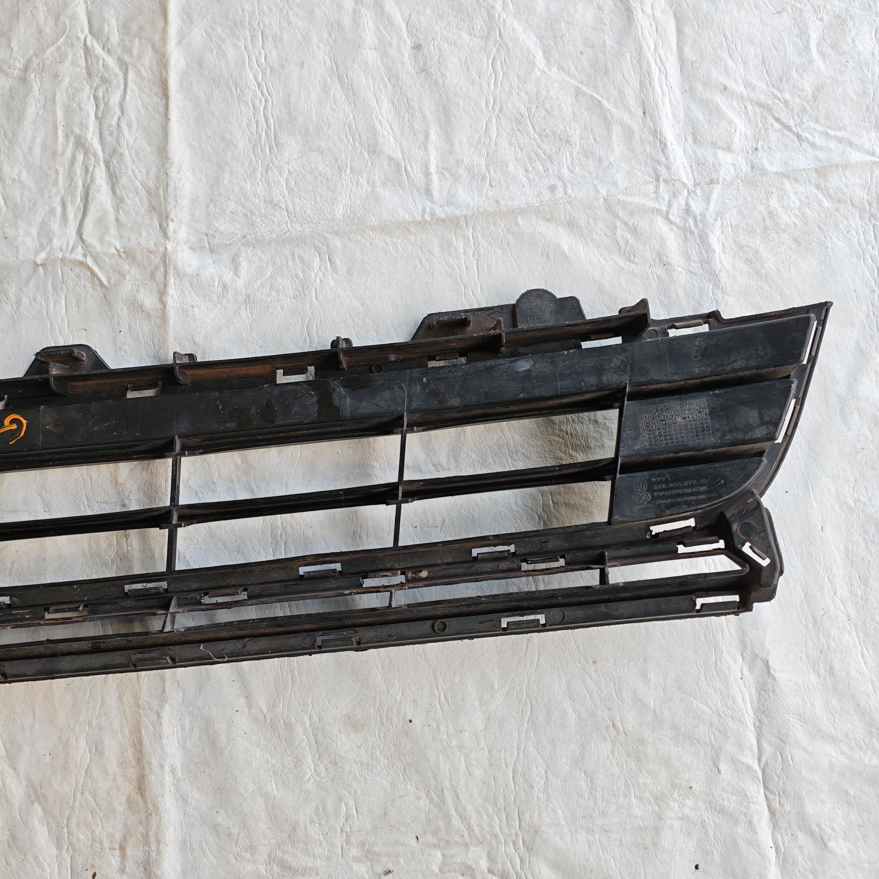 Grade de Ventilação Para-choque Volkswagen CrossFox 2015/19 - Imagem 6