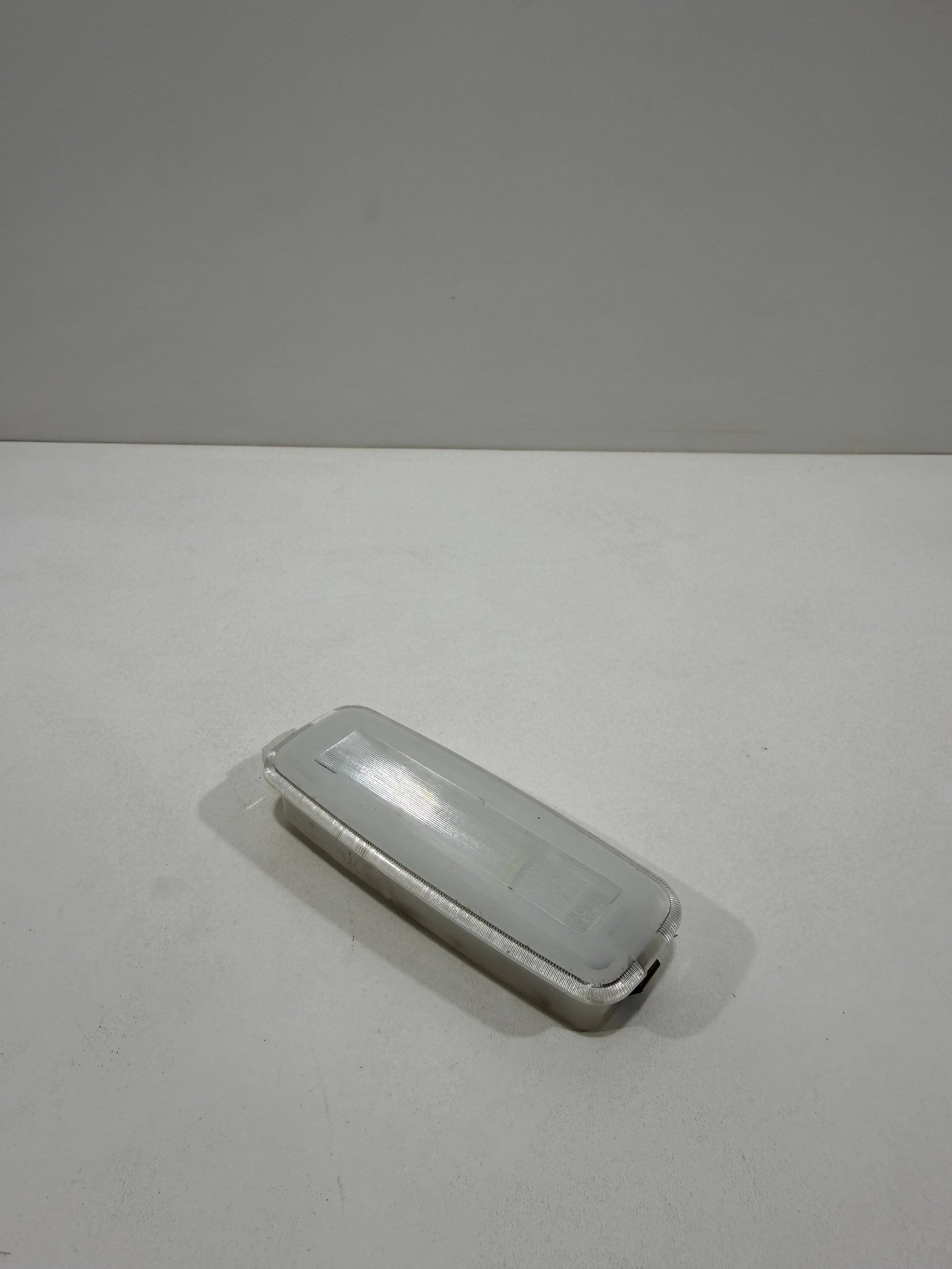 Luz De Cortesia Teto Audi A3 Sedan 4H0947105D