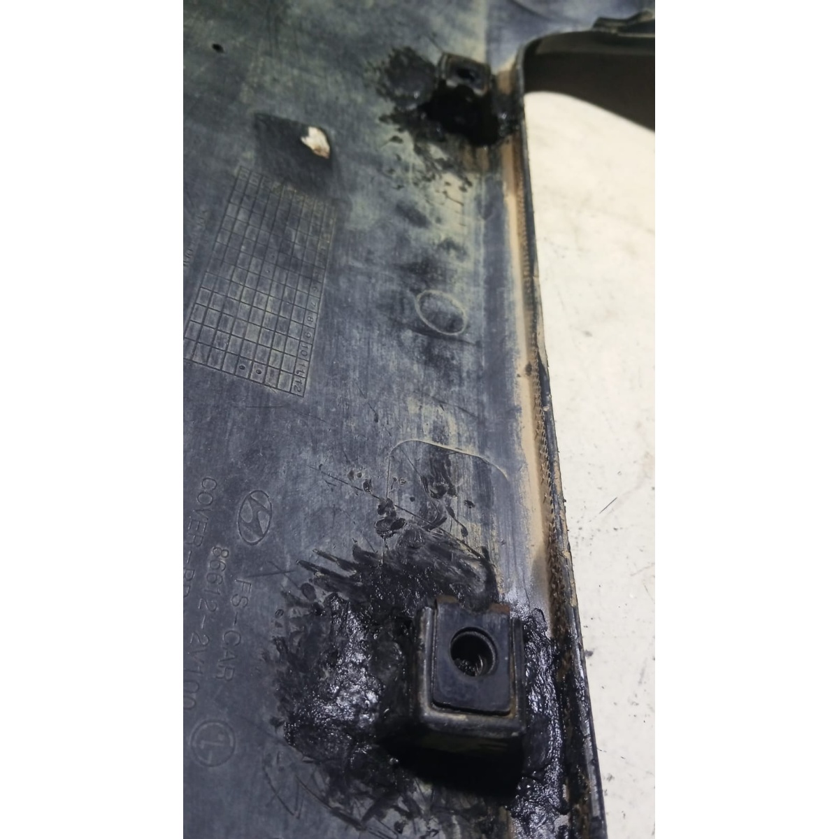 Moldura Aplique Para-Choque Traseiro Veloster c/ recuperação - Imagem 3