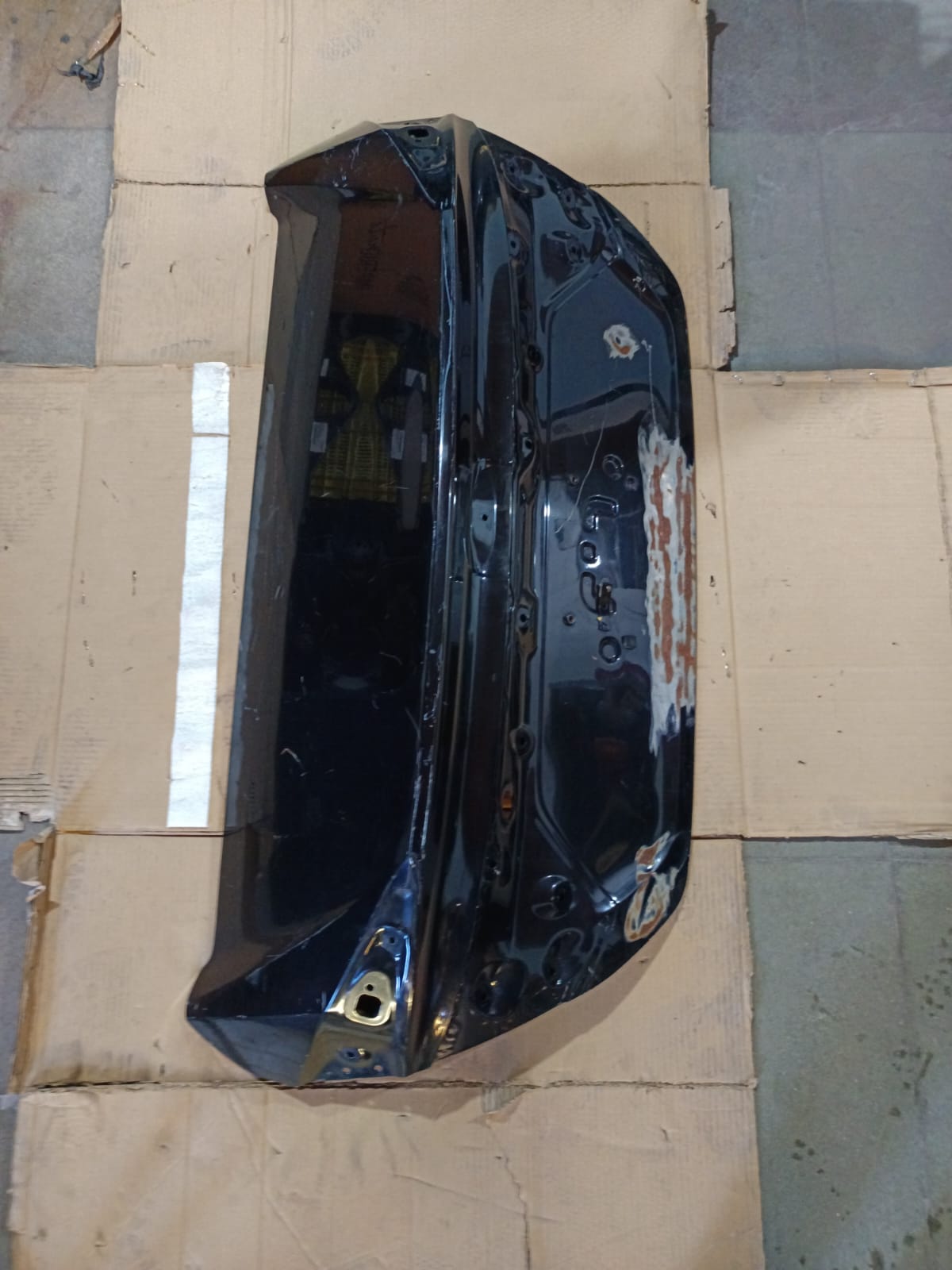 Tampa Traseira Honda Civic G10 Com Avaria Para Recuperar - Imagem 2