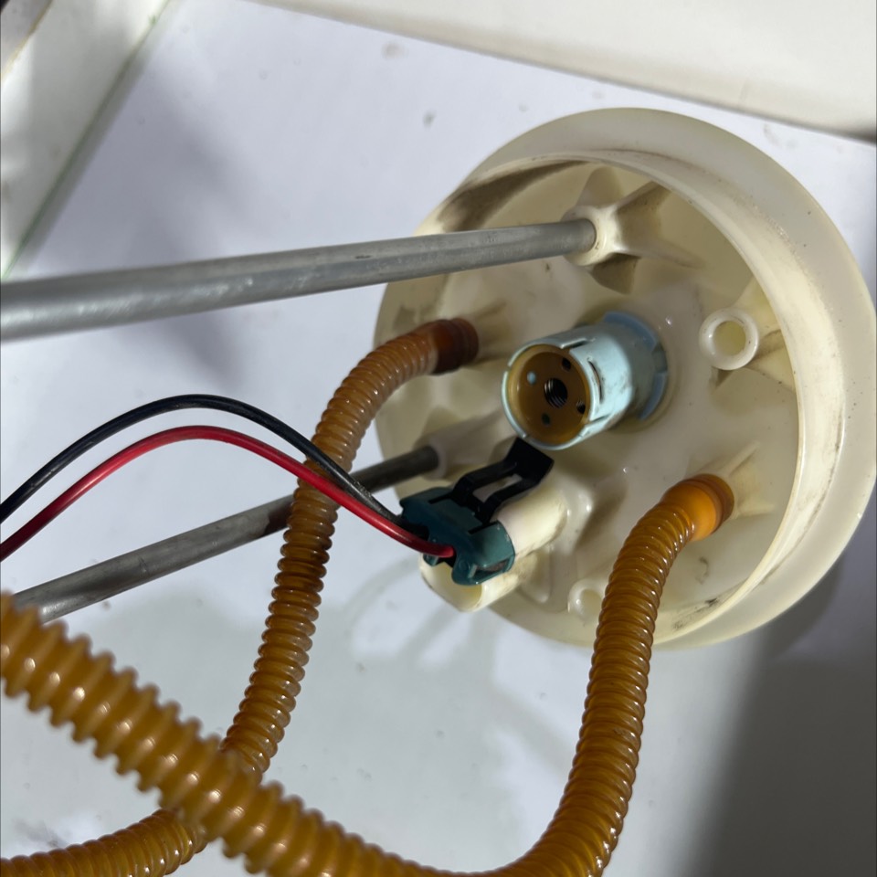 Bomba de Combustível Mitsubishi Pajero TR4 - Imagem 3