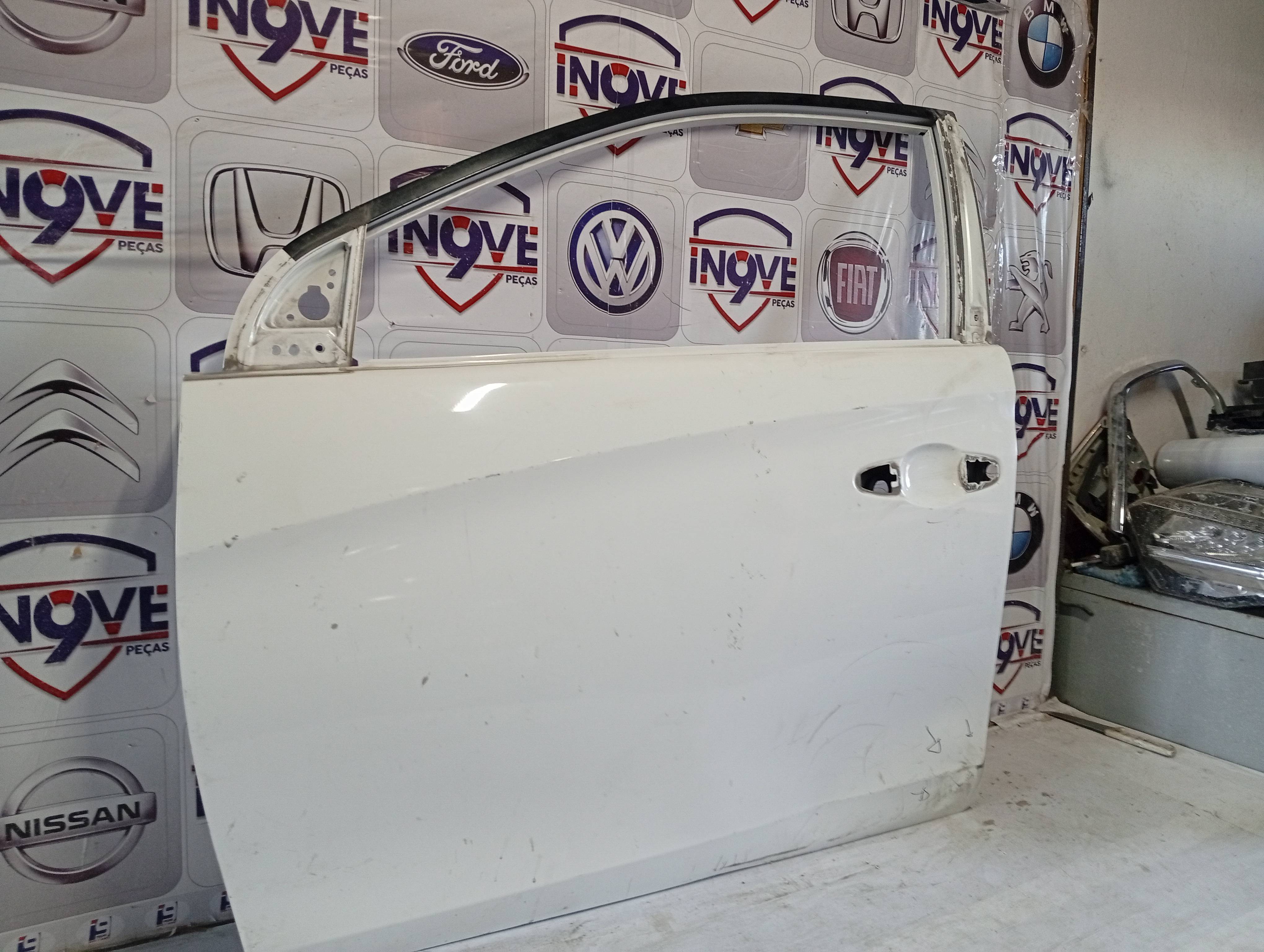 Porta Dianteira Toyota Yaris - Imagem 3