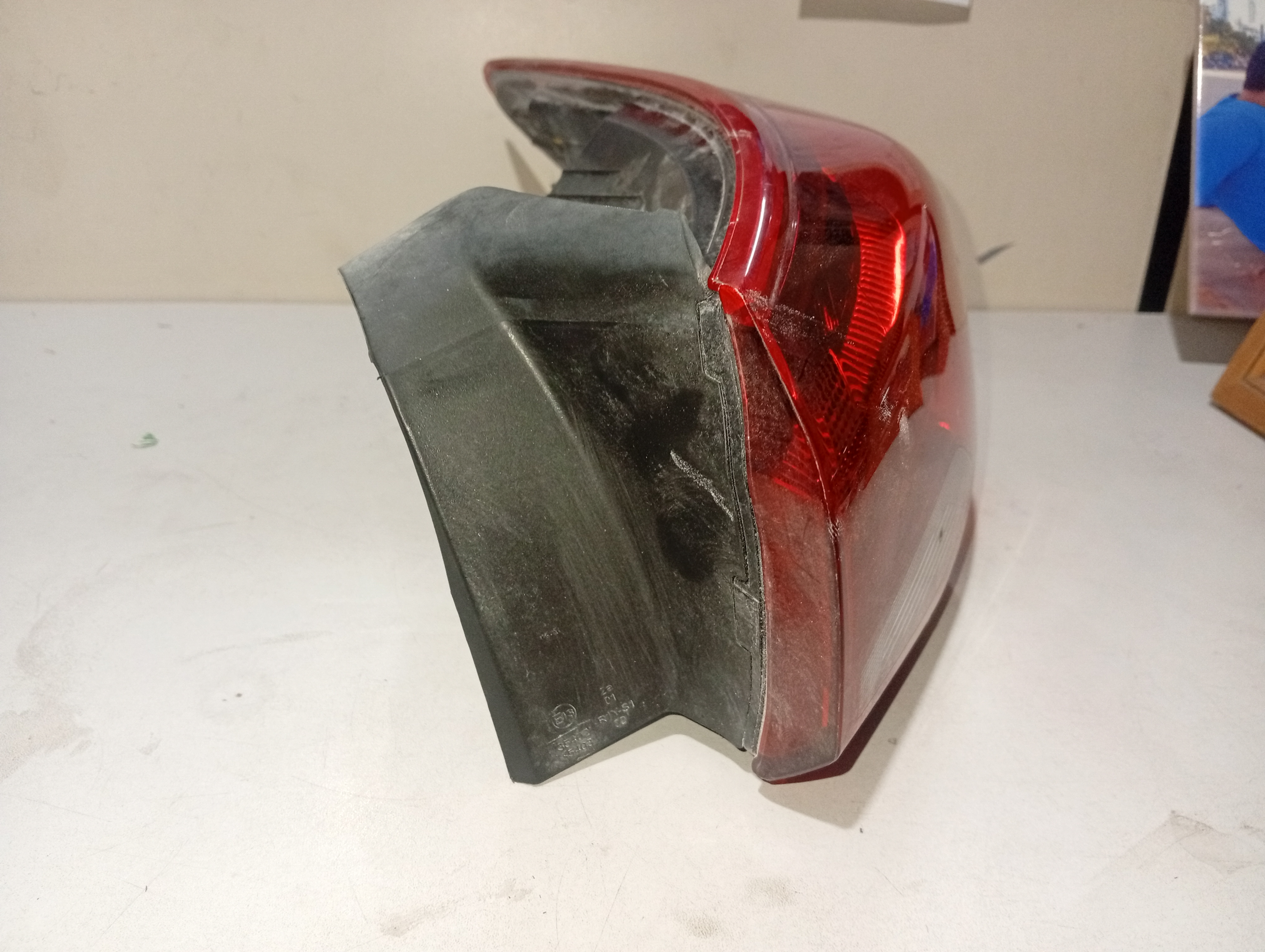 Lanterna Traseira CHEVROLET Onix Lado Direito - Imagem 2