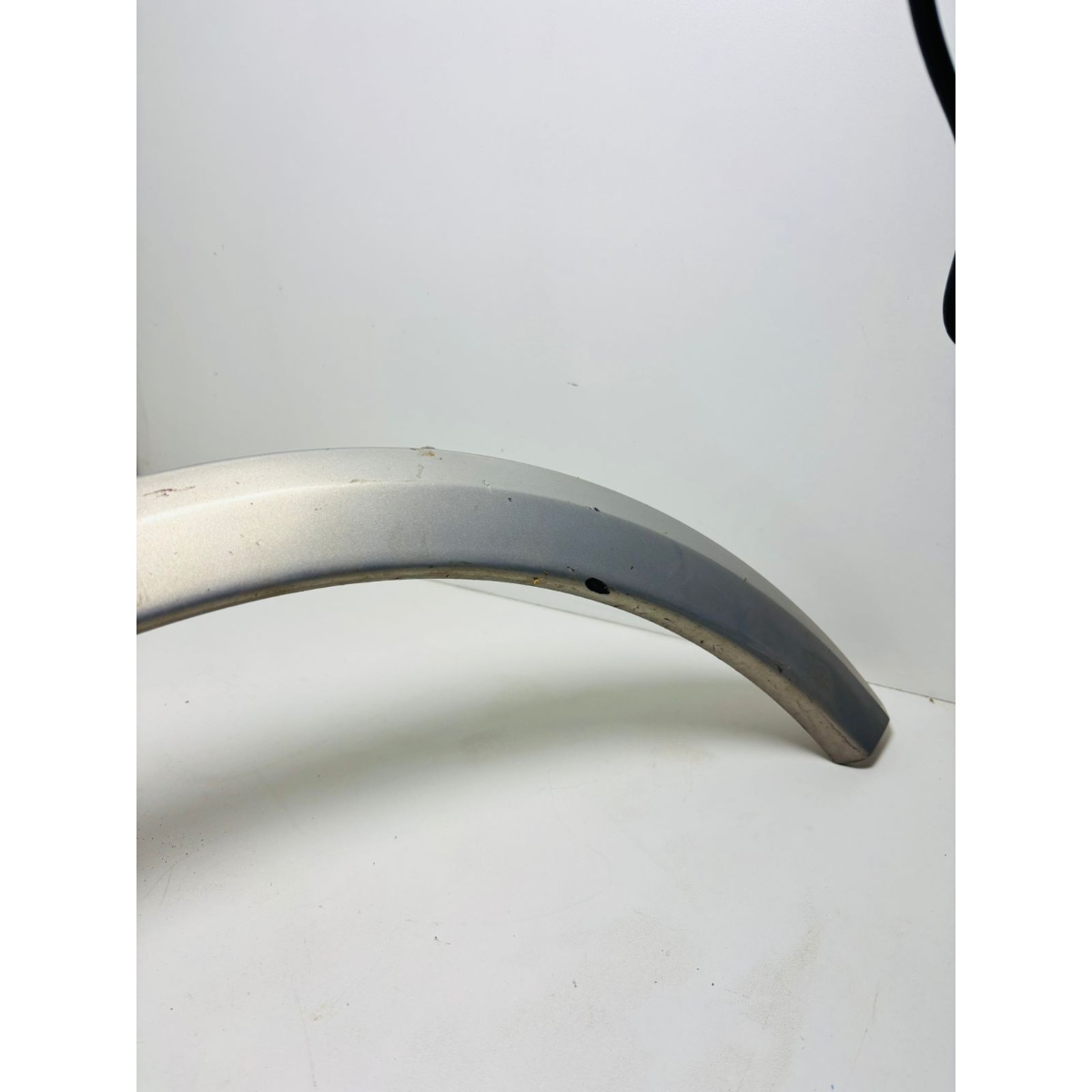 Moldura Da Roda T/e Gm Corsa Sedan 2002 93396135 - Imagem 5