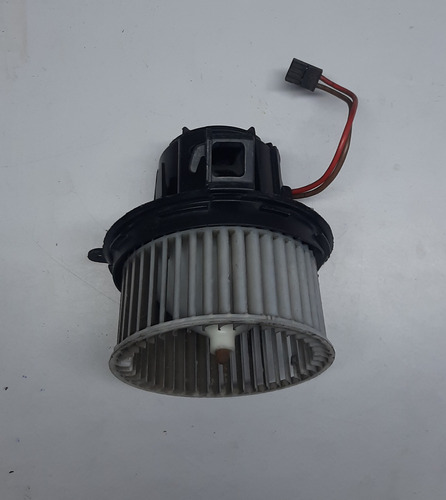 Motor Ventilador Ar Mercedes C180 2011/2013  9409653 Voltage