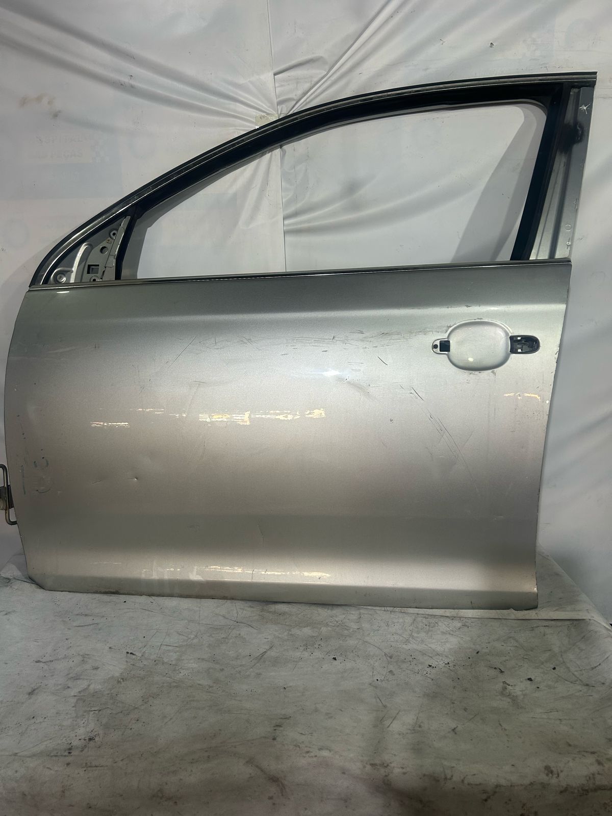 PORTA DIANTEIRA LE JETTA 2007/2010 (PRATA)
