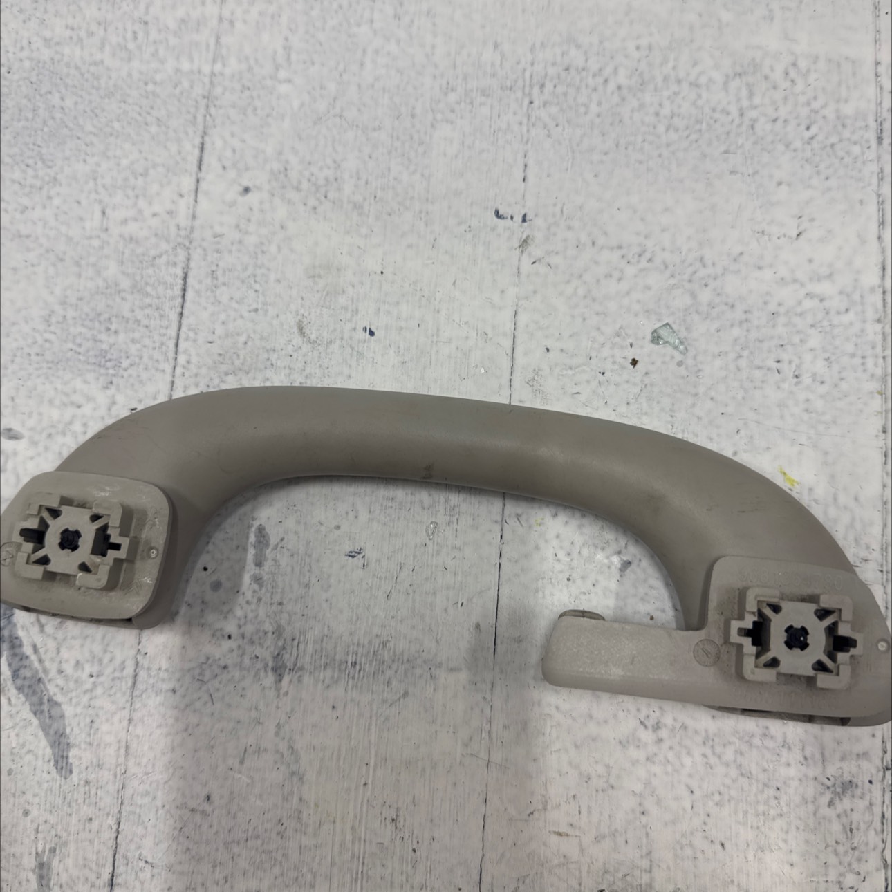 Alça Teto C/ Suporte Cabide Traseira Direita 408 Branco - Imagem 2