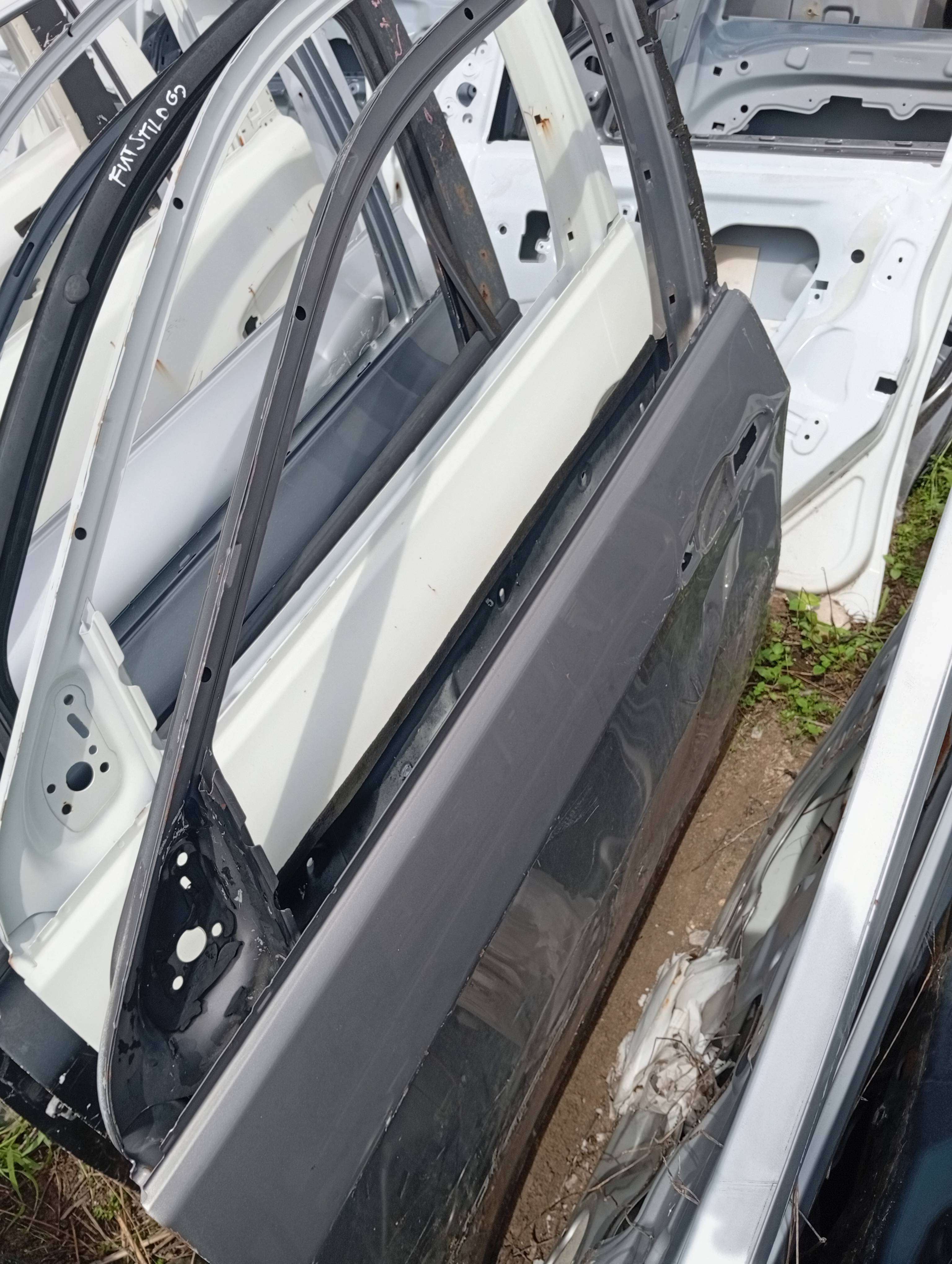 Porta Dianteira Esquerda Fiat Toro