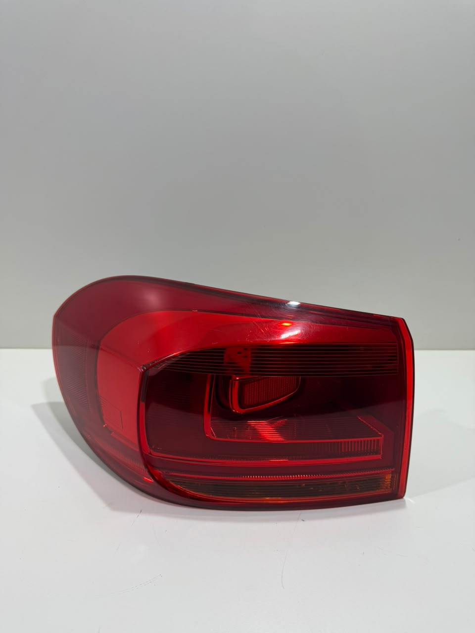 Lanterna Vw Tiguan C Detalhe 2012 2013 2014 2016 Ld Esquerdo