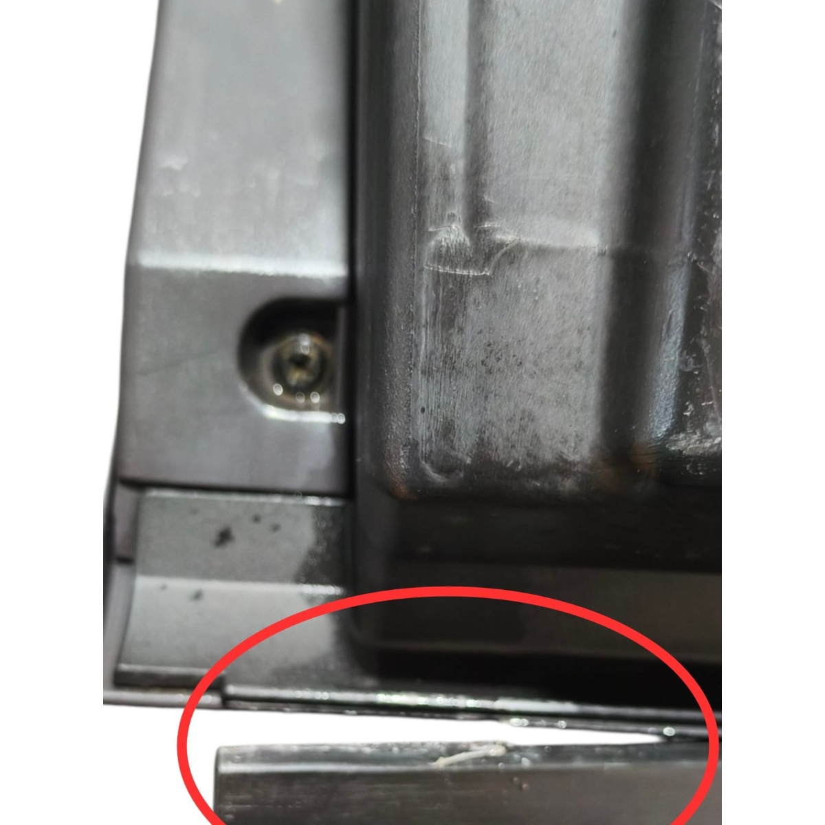 Tampa Porta Luvas Inferior Cherokee  97/01 55115473 DETALHE - Imagem 6