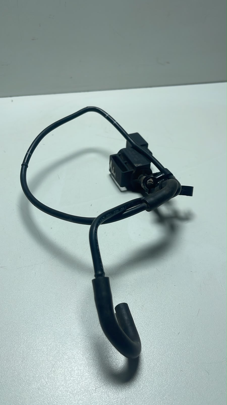 Válvula Solenoide Turbina Golf Jetta Passat A3 A4 037906283c - Imagem 4