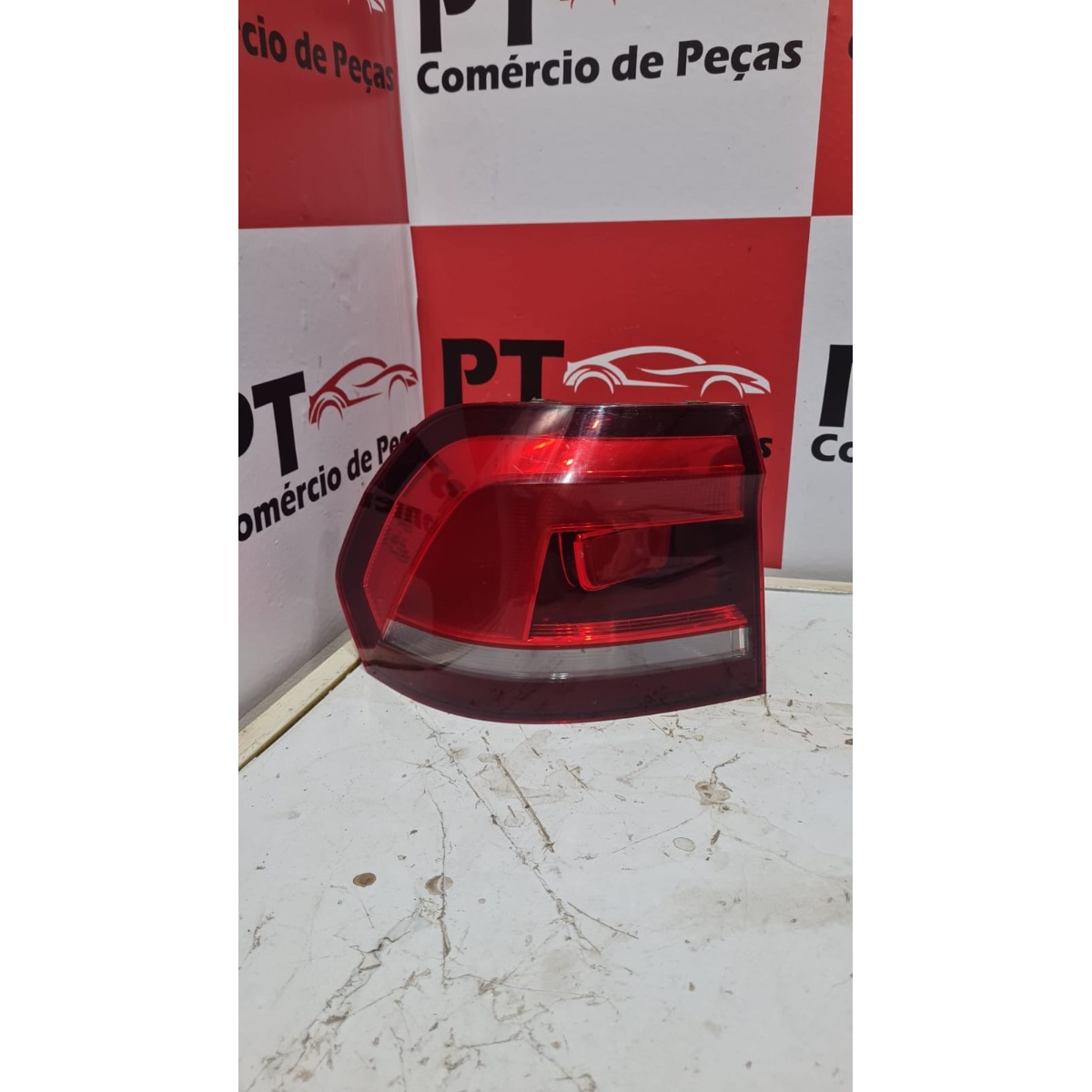 Lanterna Esquerda Vw Fox 2012 Mascara Negra - Imagem 1