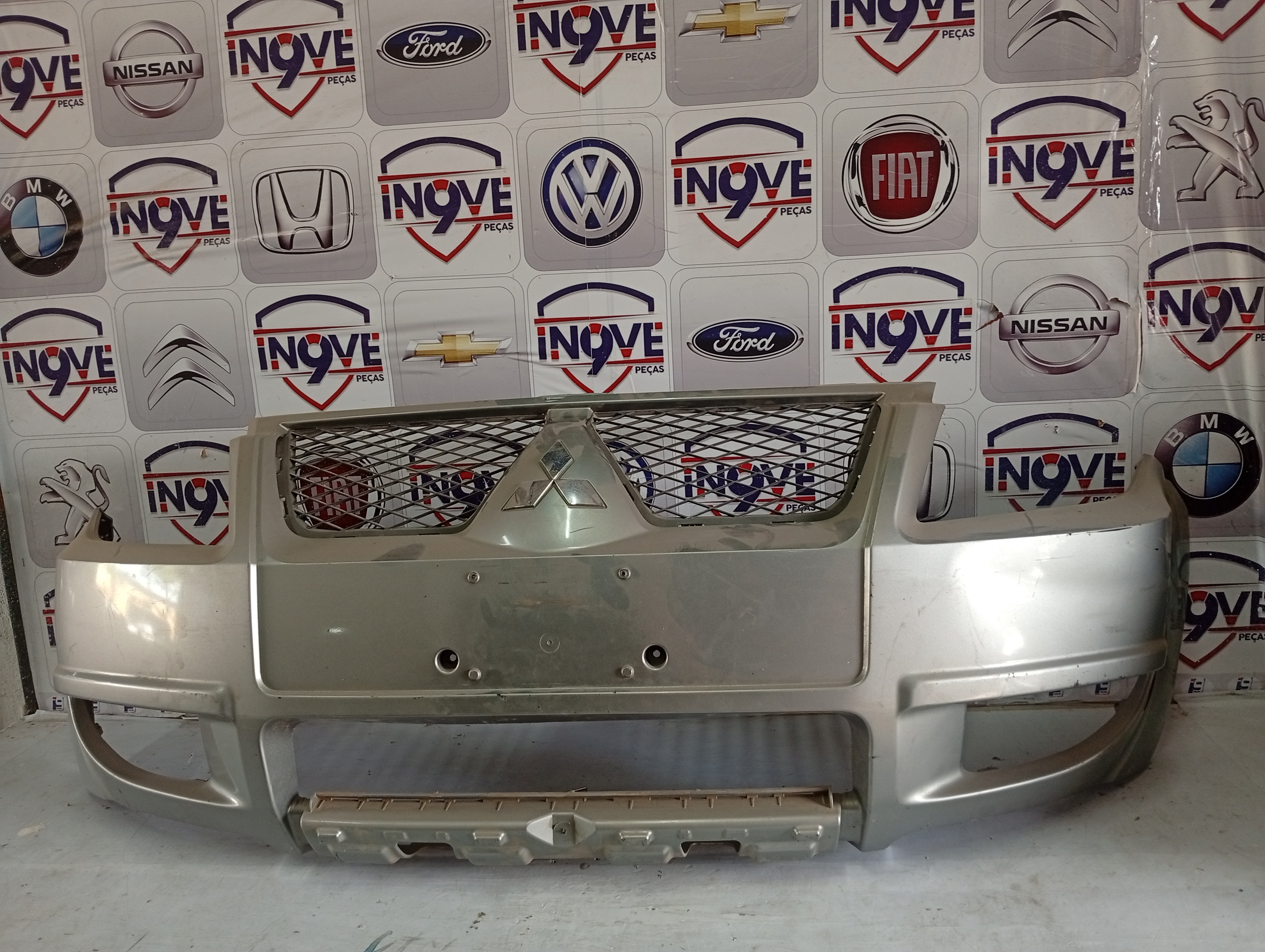 Parachoque Dianteiro Pajero TR4 2010/15 - Imagem 1