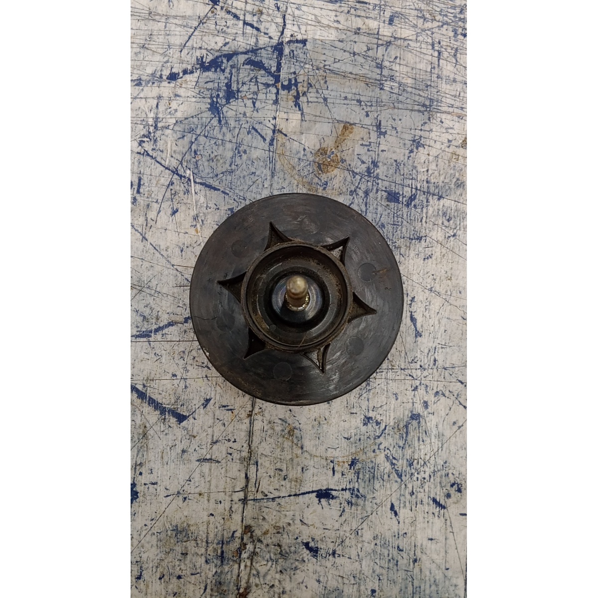 Parafuso Fixação De Estepe Nissan Versa
