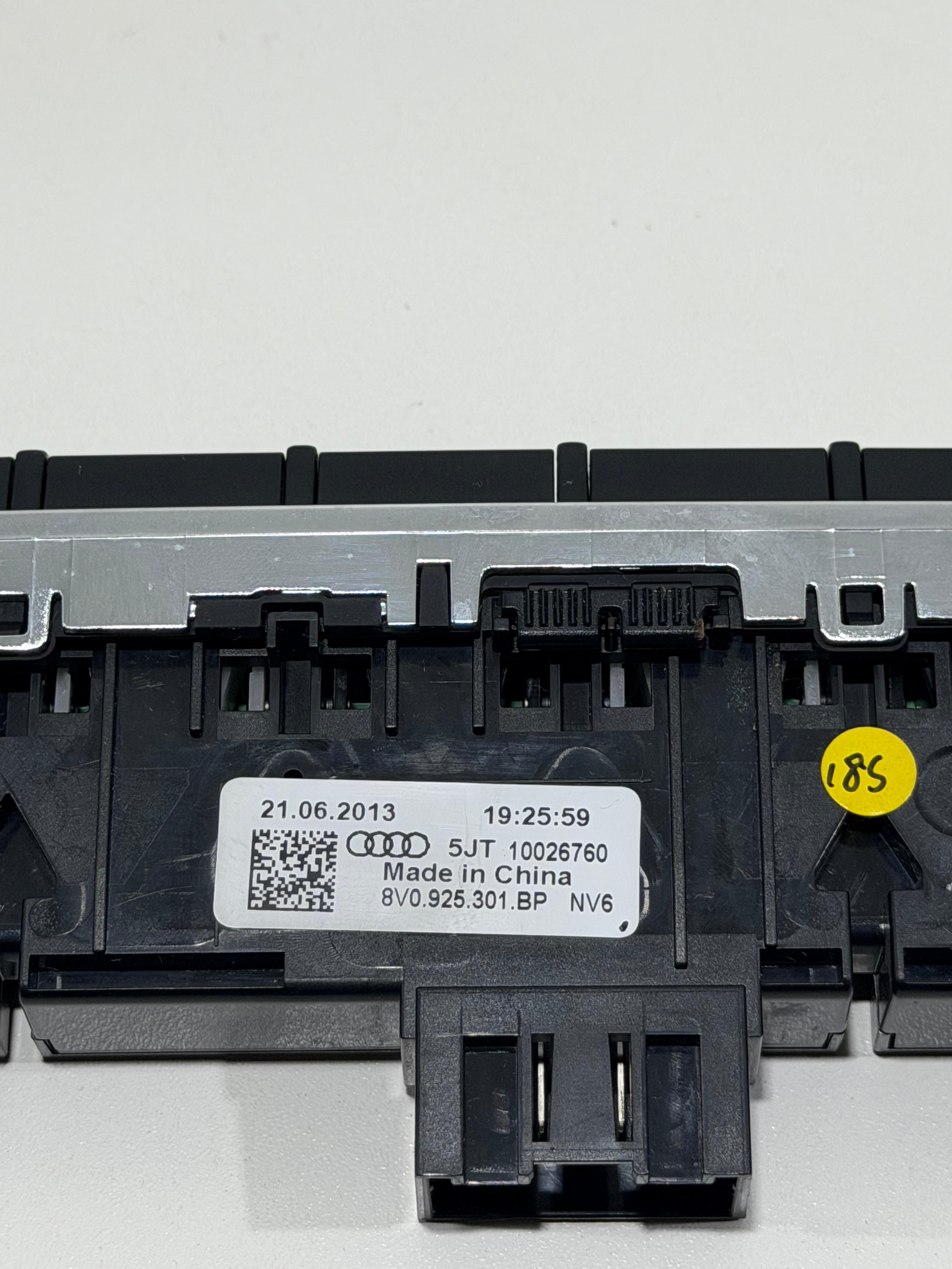 Conjunto De Botão Painel Audi A3 Sedan 8V0925301BP - Imagem 5