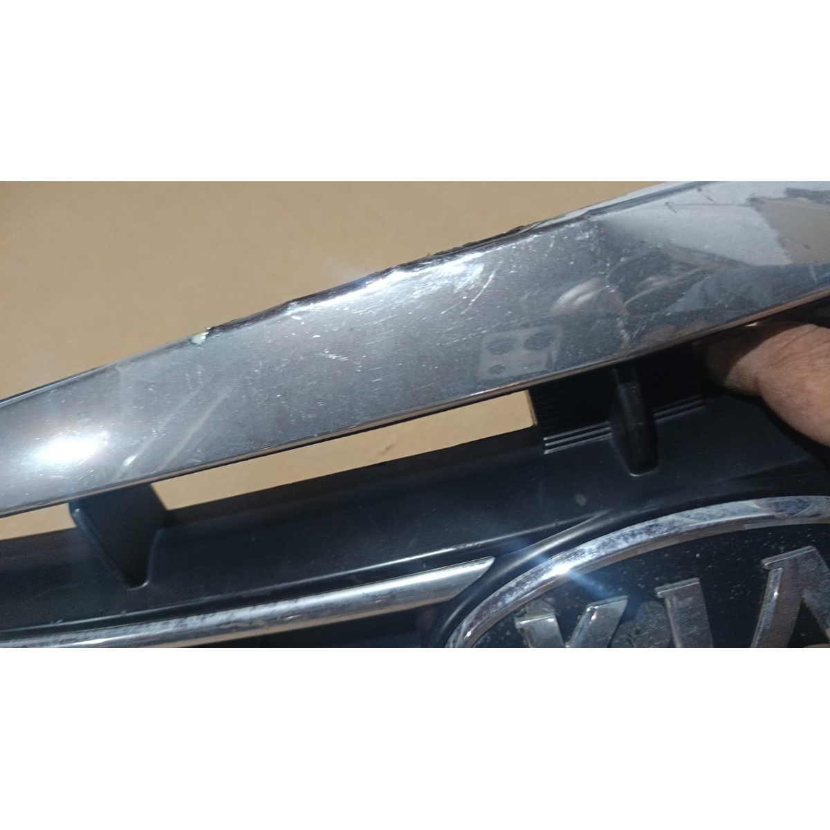Grade Kia Sorento Usado Original Com Detalhe Pequeno - Imagem 4