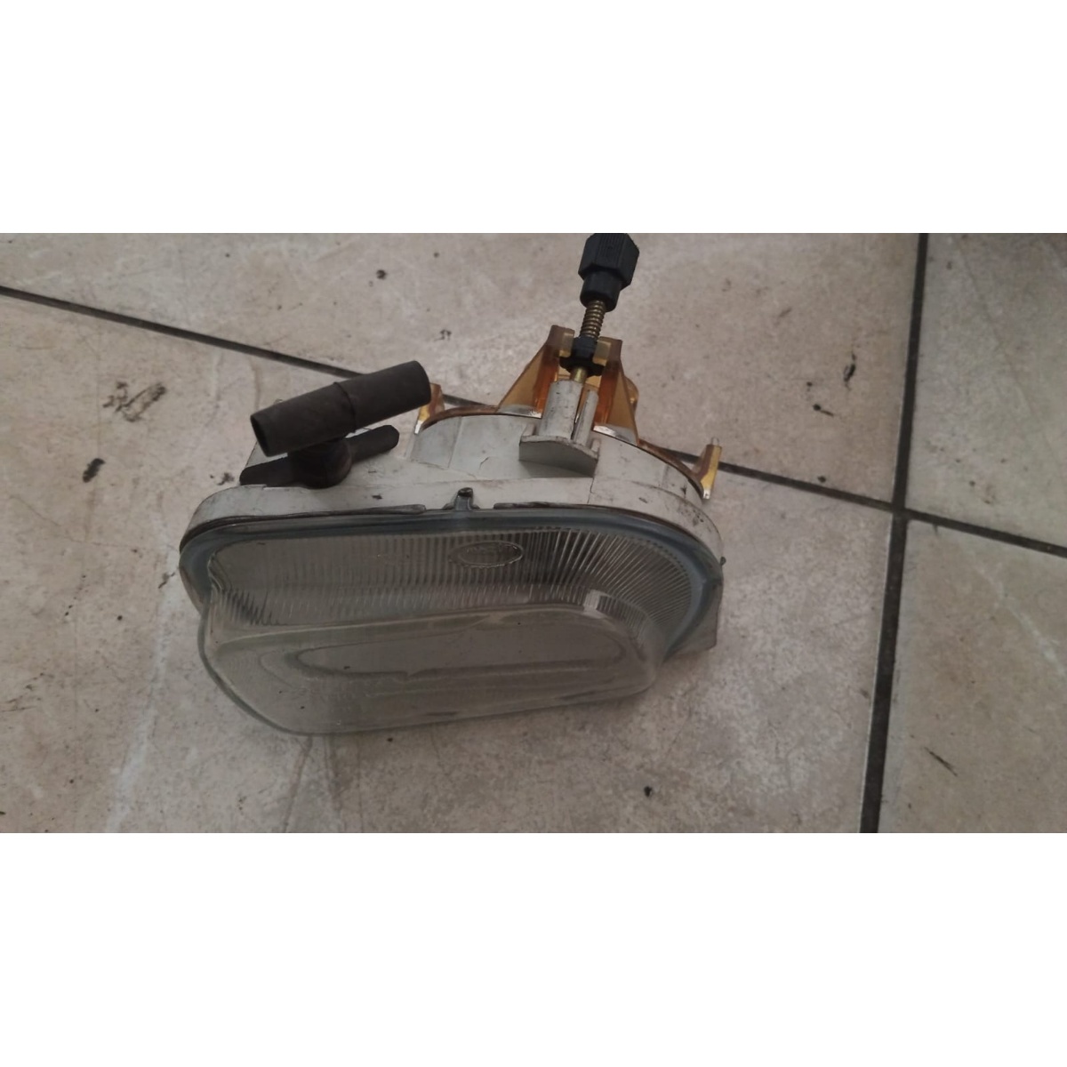 Farol De Milha Lado Esquerdo Volvo Série 70 Ano 2000 - Imagem 3