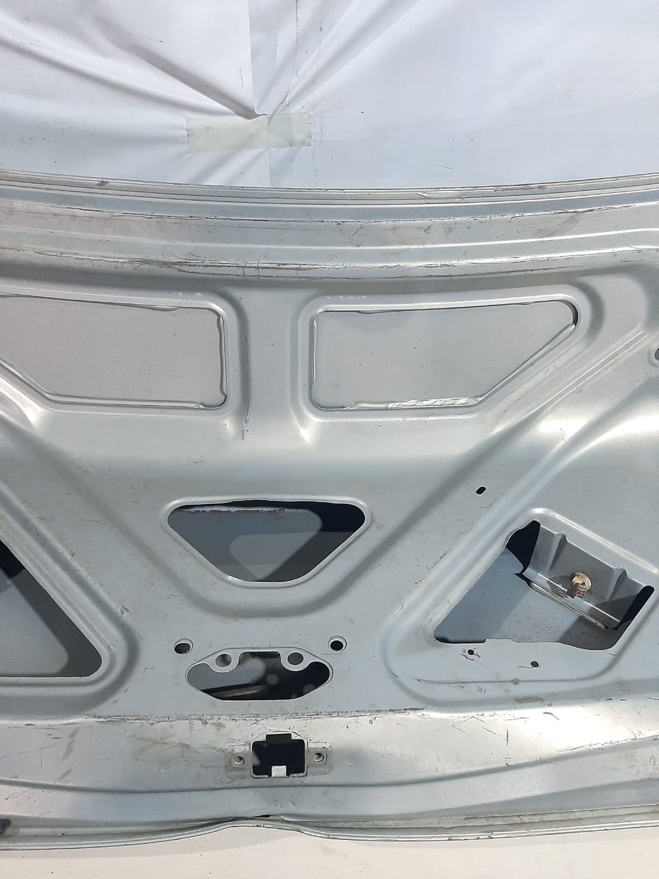 TAMPA TRASEIRA  CLIO (PRATA) - Imagem 7