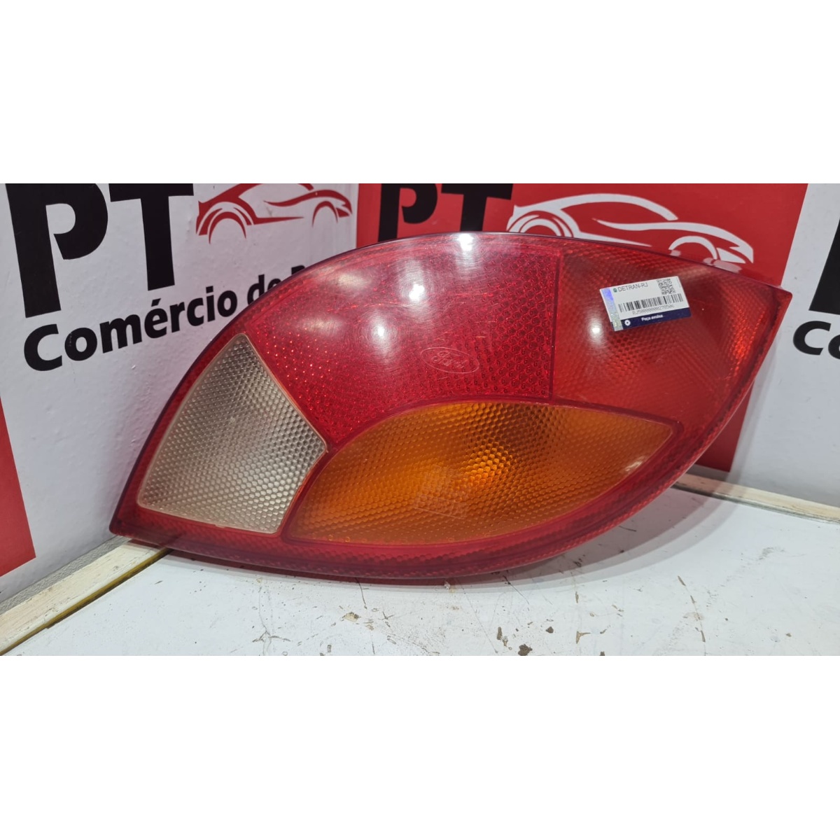 Lanterna Direita Ford Ka 1997 a 2001 - Imagem 1