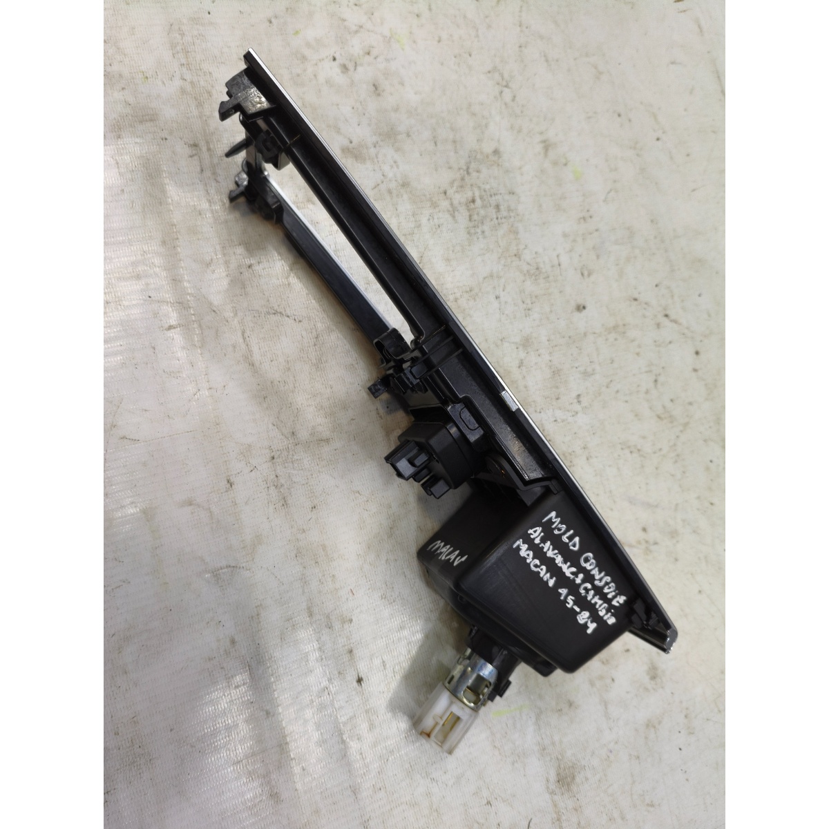 Moldura Console Alavanca Cambio Macan 15 A 24 105156672C - Imagem 6
