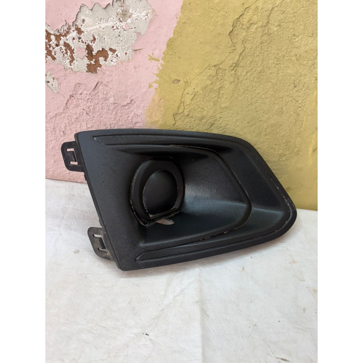 Moldura Farol De Milha Esquerdo Spin Active 2019 até 2022 - Imagem 2