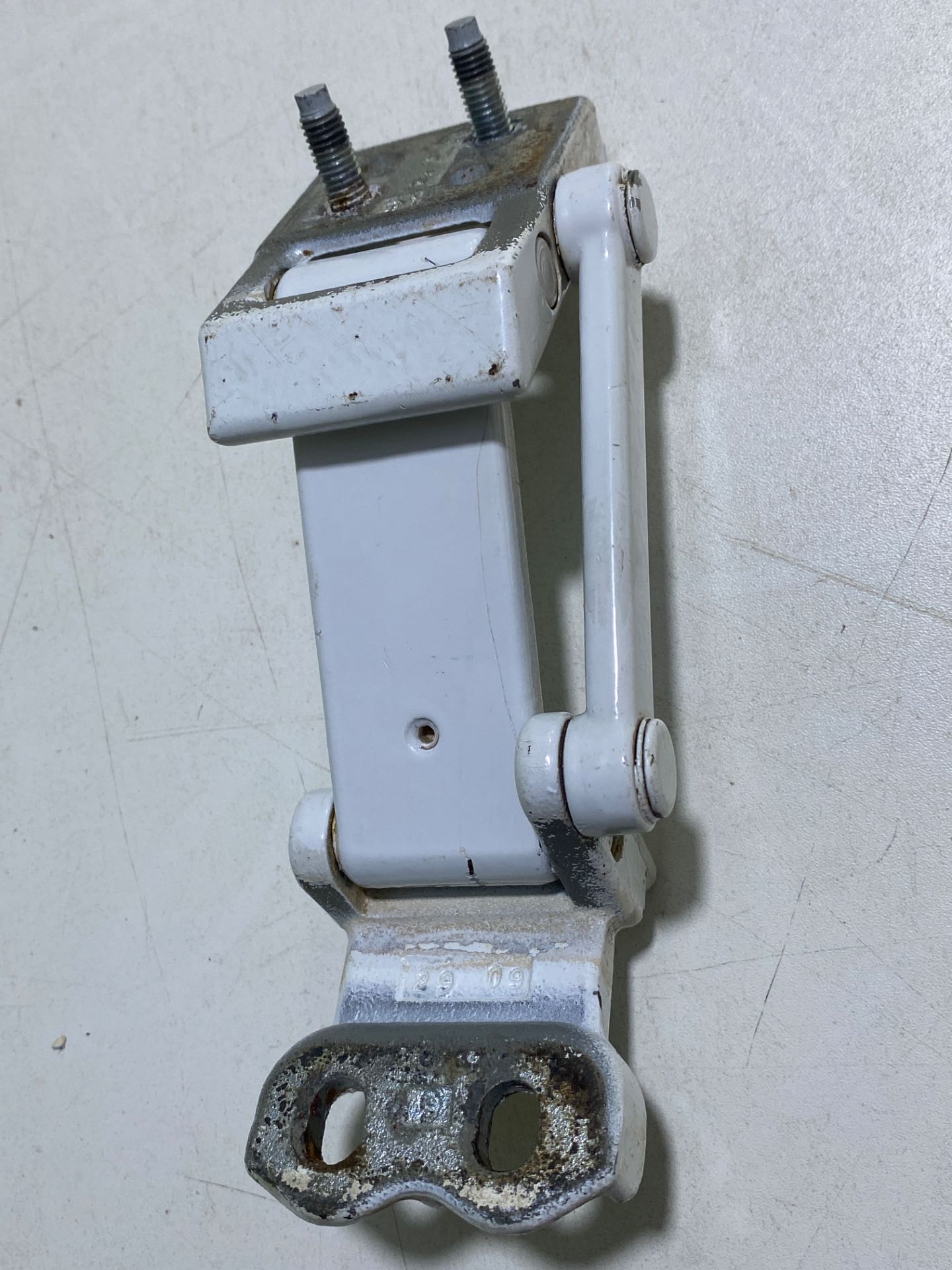 Dobradiça Superior Traseiro LD Ford Transit 2008 A 2013 Orig - Imagem 2
