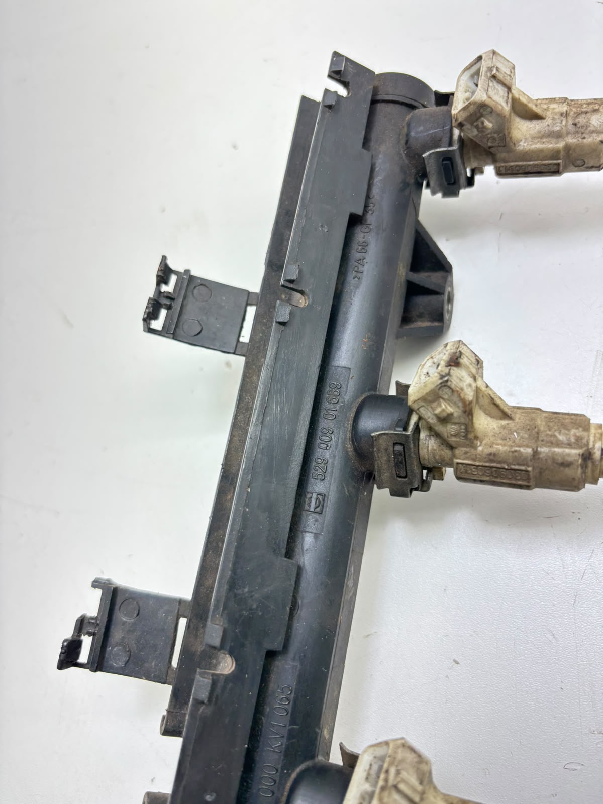 Flauta Bico Injetor Vw Gol Parati 2003 A 2005 52900901689 - Imagem 3
