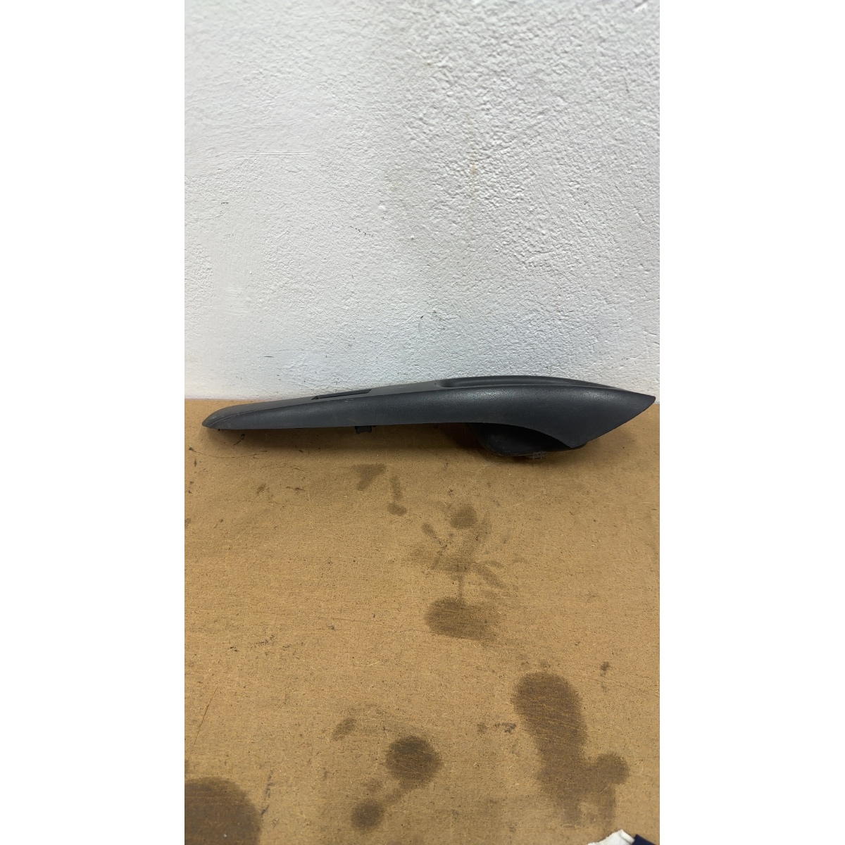Moldura Botão Vidro Dianteiro Direito Nissan Tiida - Imagem 2