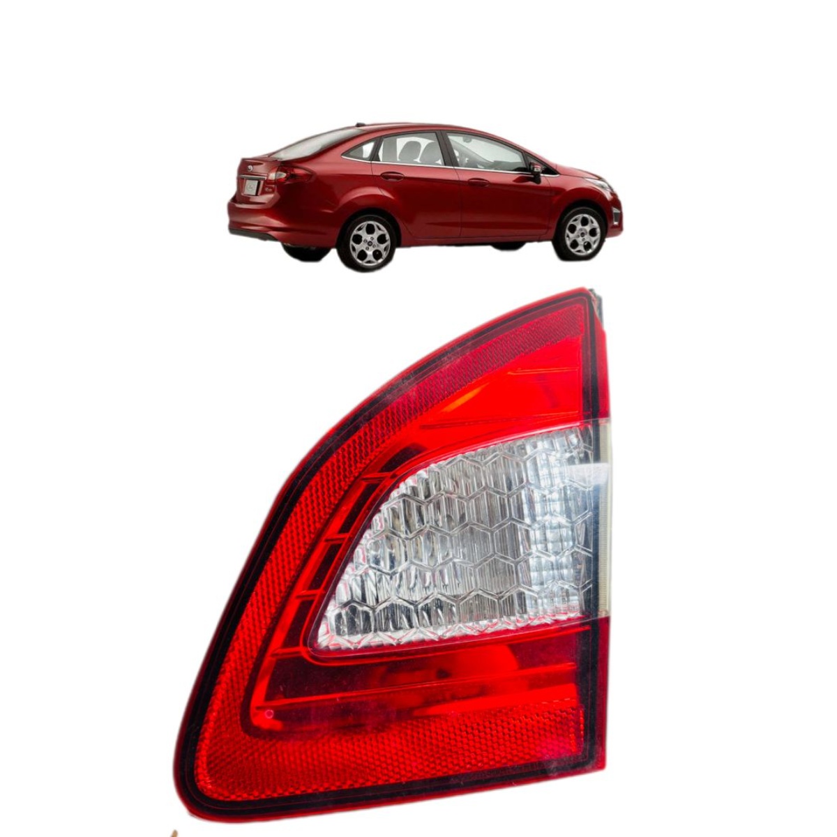 Lanterna Traseira Direita Ford Fiesta *avaria*  ae8315b502ac
