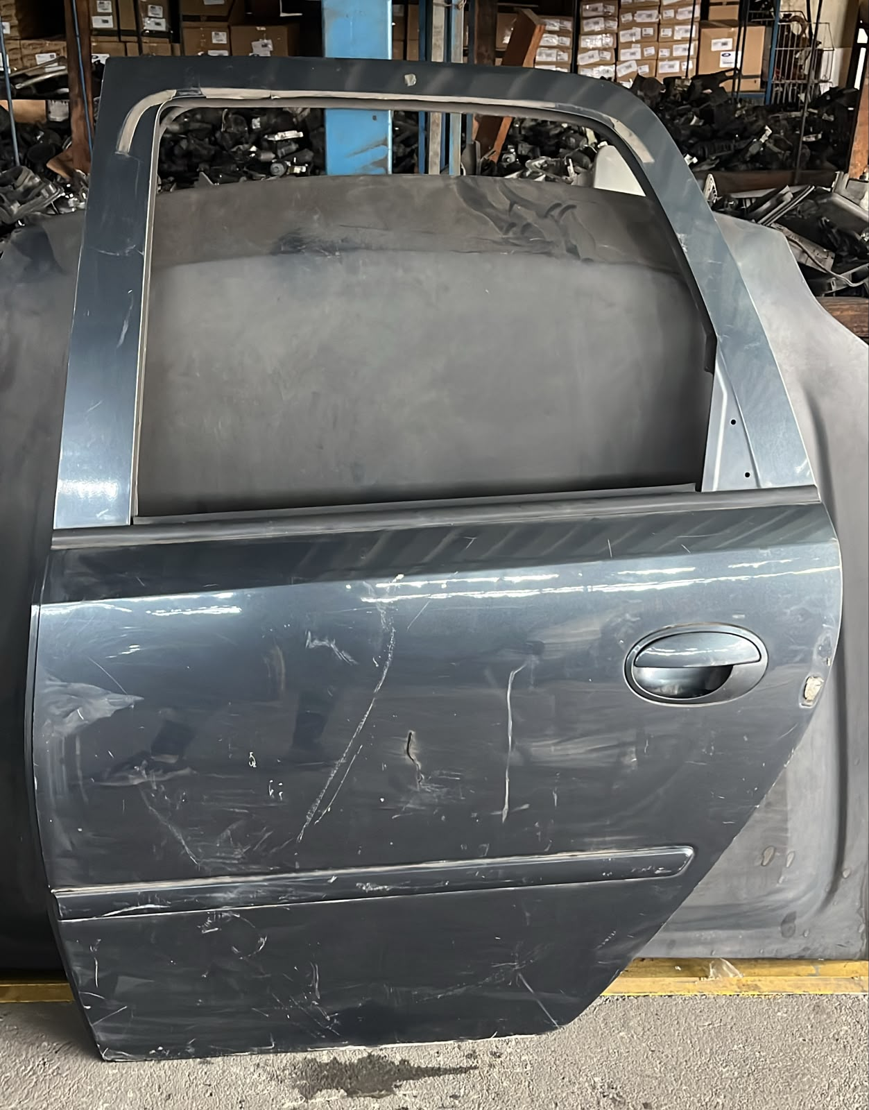 PORTA TRASEIRA MERIVA 2005/2011 PRETA LE USADA @