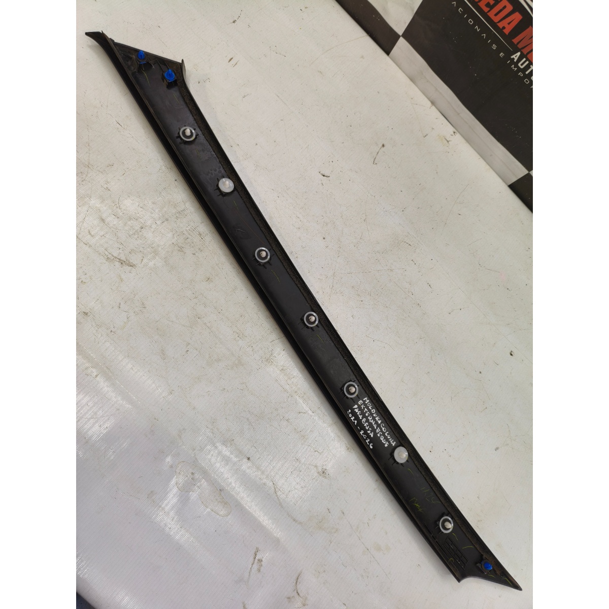 Moldura Coluna Parabrisa Esquerda Creta 2021 A 2026 86250-bw Preto - Imagem 4