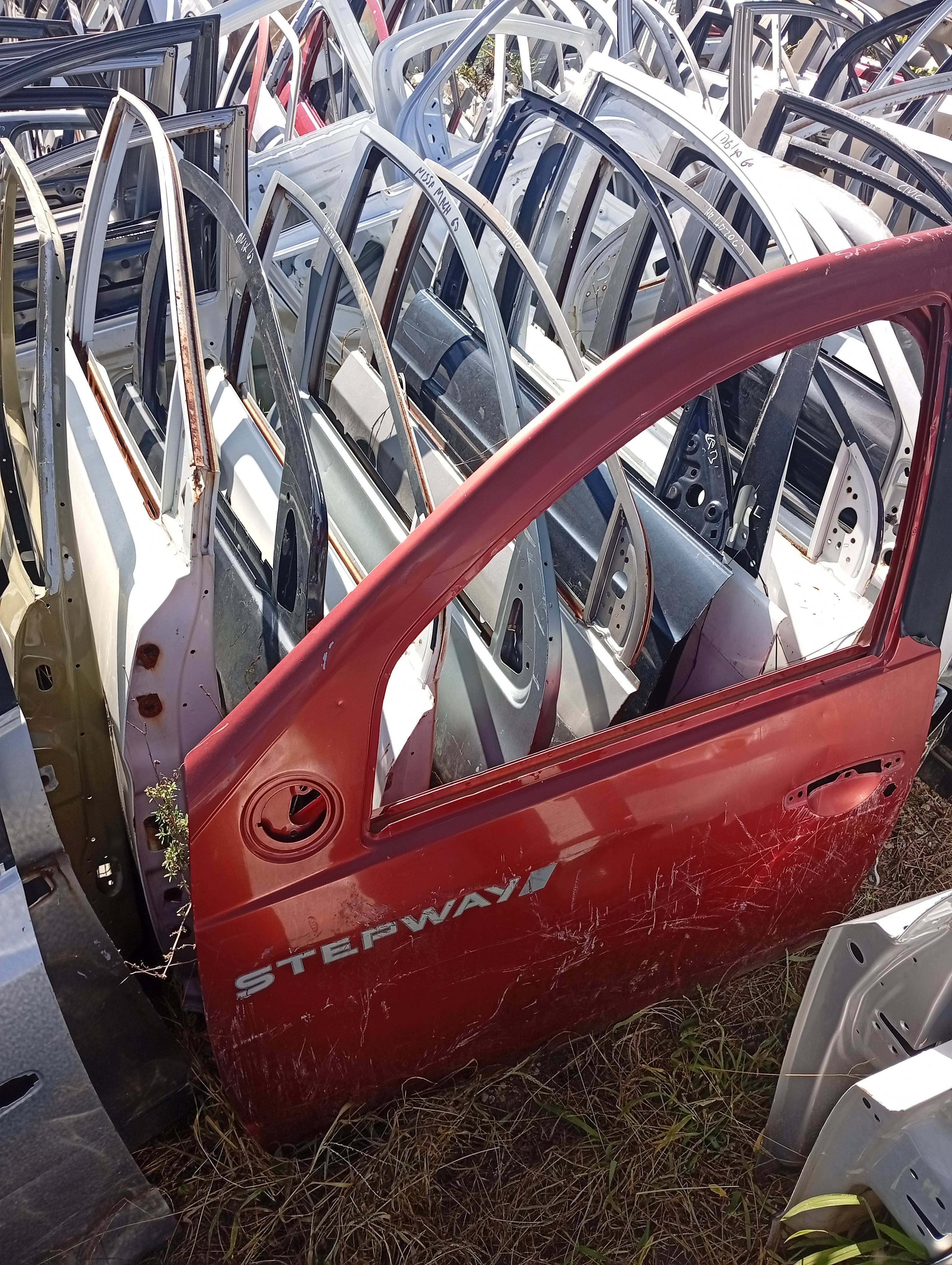 Porta Dianteira Esquerda Original Renault Sandero Duster