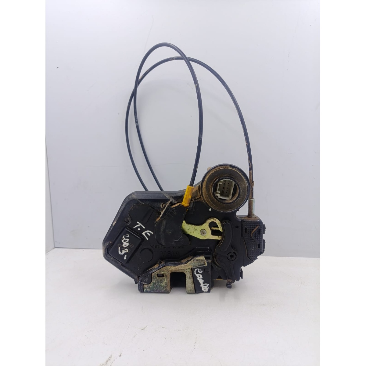 Fechadura da Porta Toyota Corolla 2003 T.E - Imagem 2