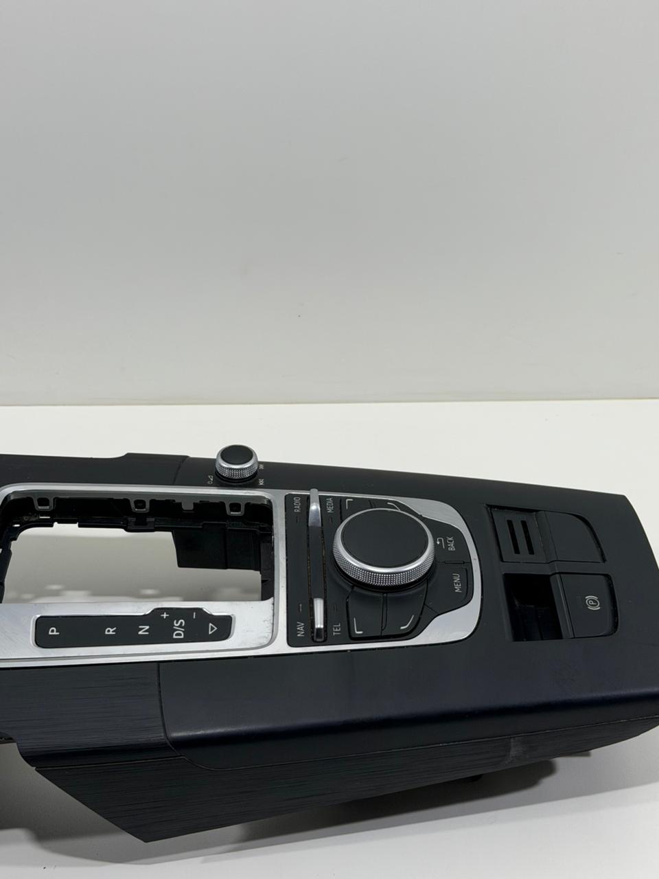 Moldura Console Cambio Completa Audi A3 8V1864261A - Imagem 7