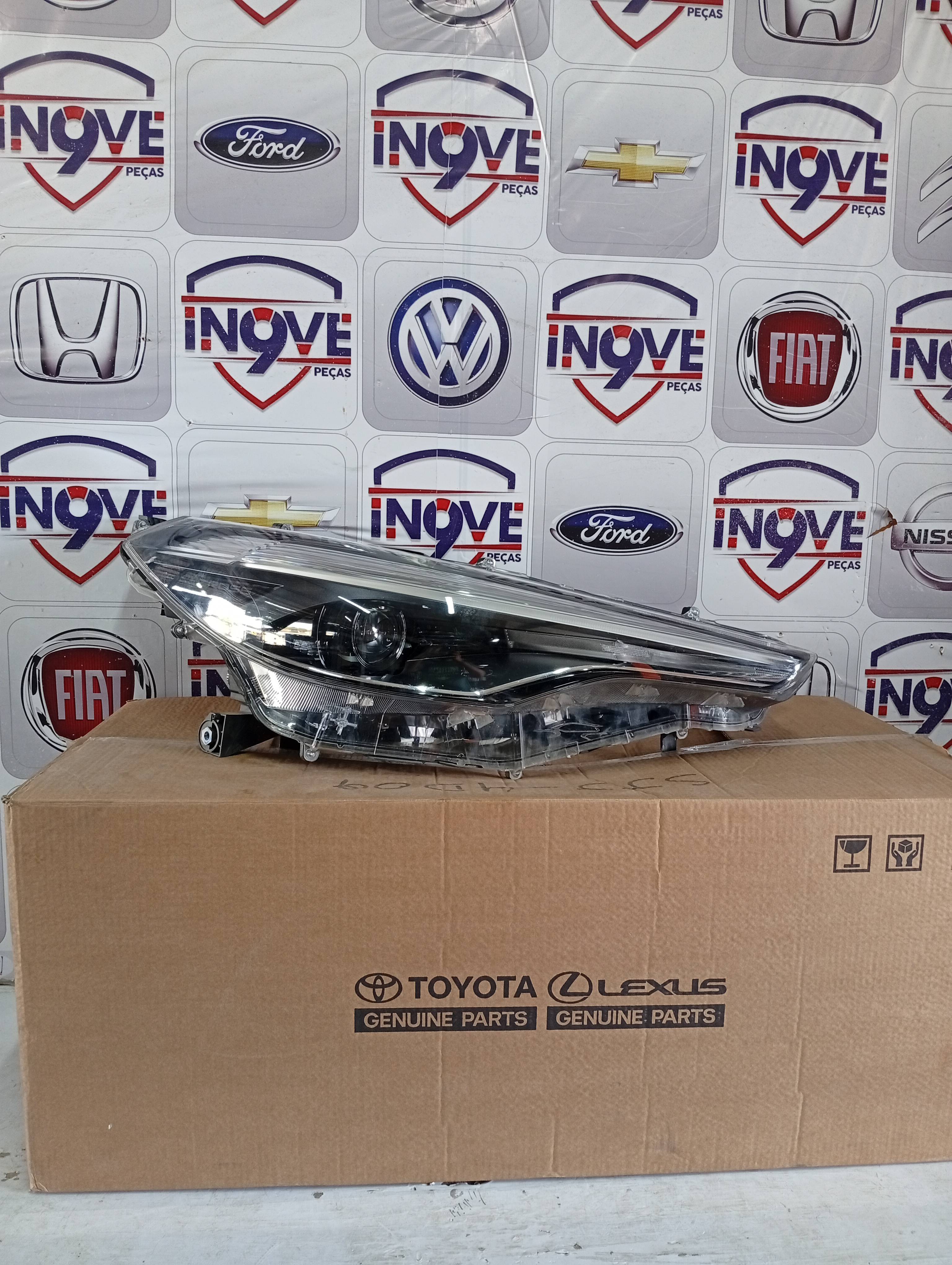 Farol Direito LED Toyota Corolla Cross 2021 a 2024