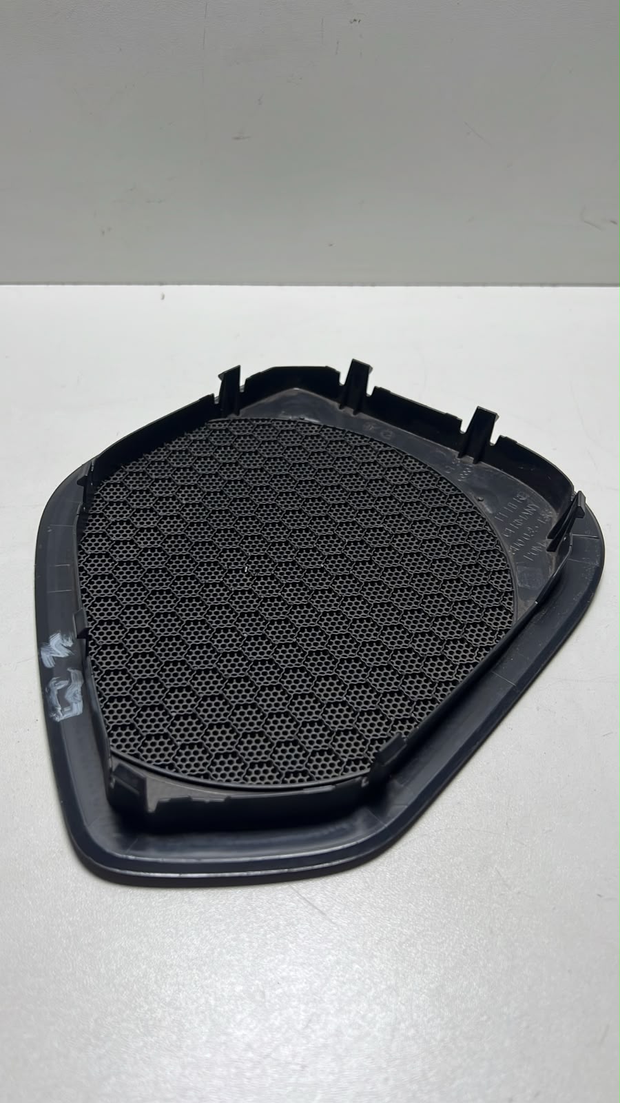 Tela Auto Falante Preto Porta Trás Direita Audi Q3 8u0035436 - Imagem 3