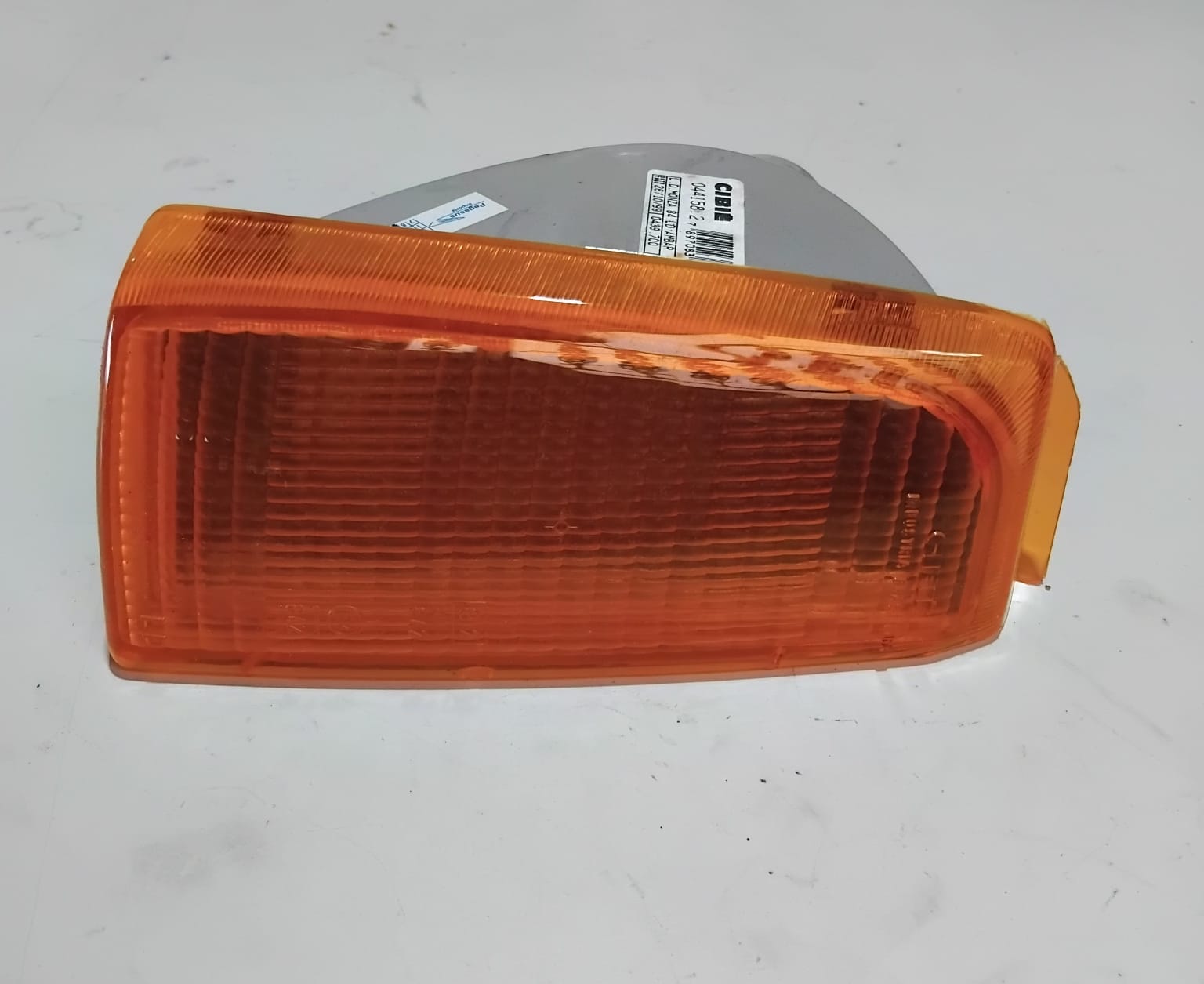 LANTERNA DIANTEIRA MONZA 1984/1990 LADO DIREITO AMBAR NOVO