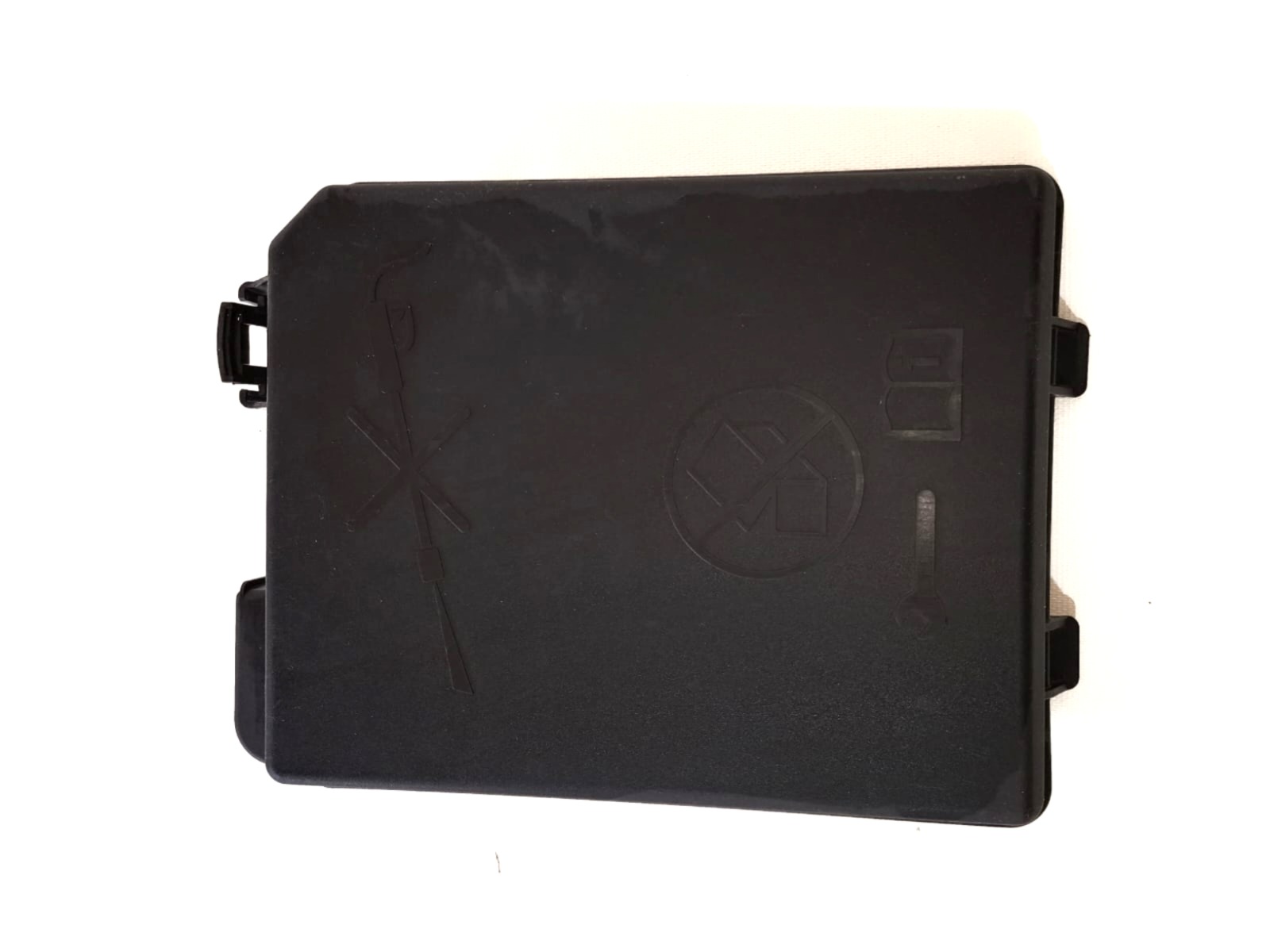 Tampa Caixa Fusível - Chevrolet Onix e Prisma 2013-2019 - Imagem 1